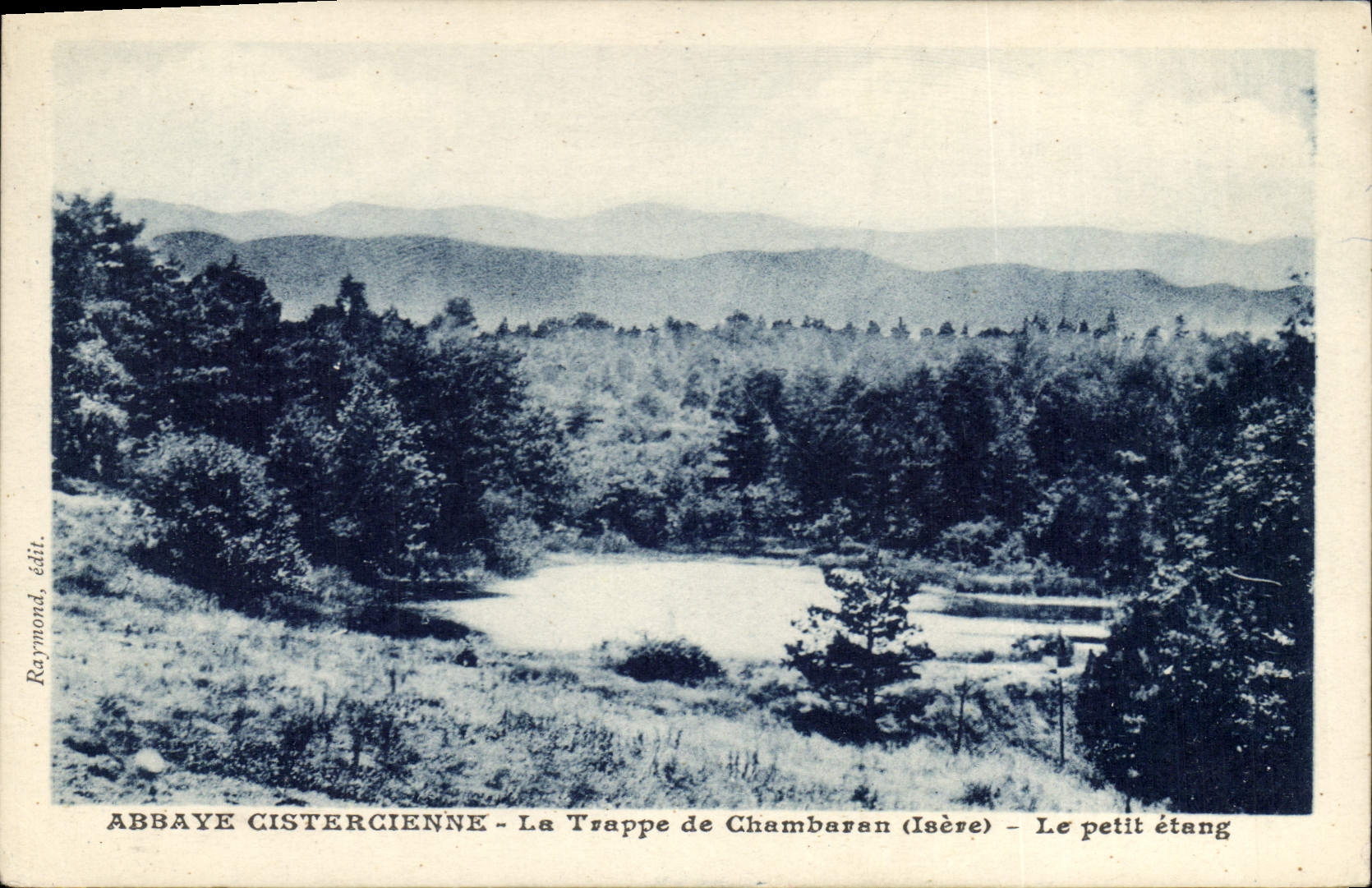CPA Abbaye Cistercienne la Trappe de Chambran Isere le petit etang