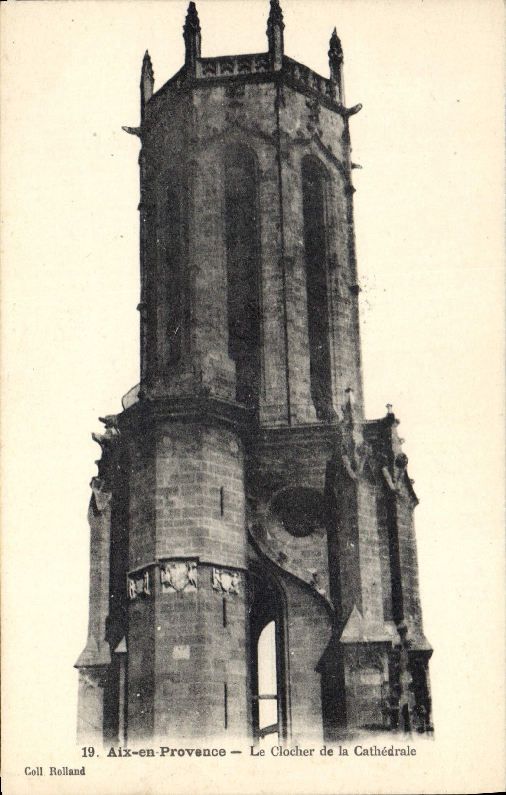 CPA Aix en Provence Le CLocher de la Cathedrale