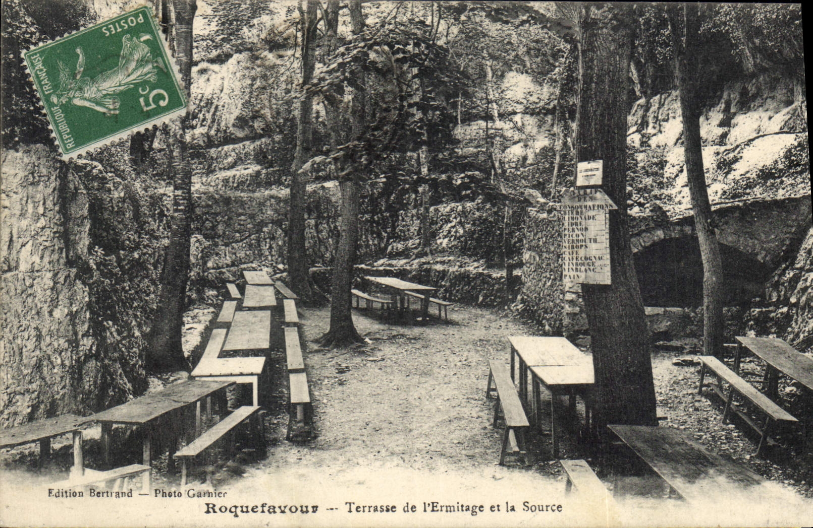 CPA Roquefavour Terrasse de l'Ermitage et la Source