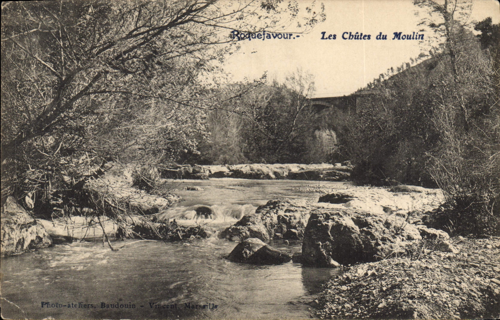 CPA Roquefavour Les Chutes de Moulin