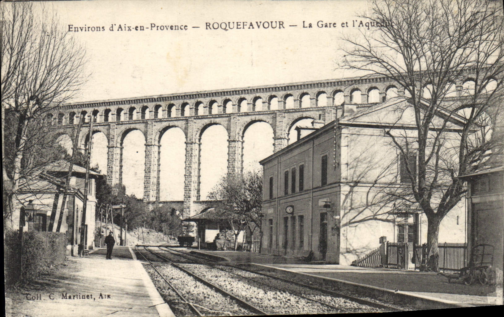 CPA Roquefavour La Gare et l'Aqueduc