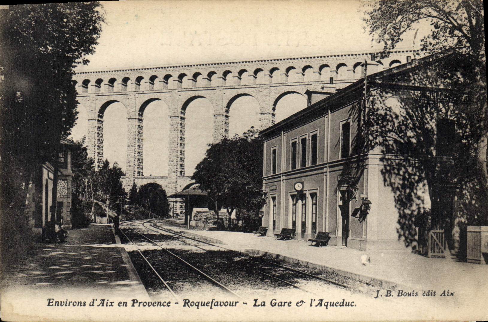 CPA Roquefavour La Gare et l'Aqueduc