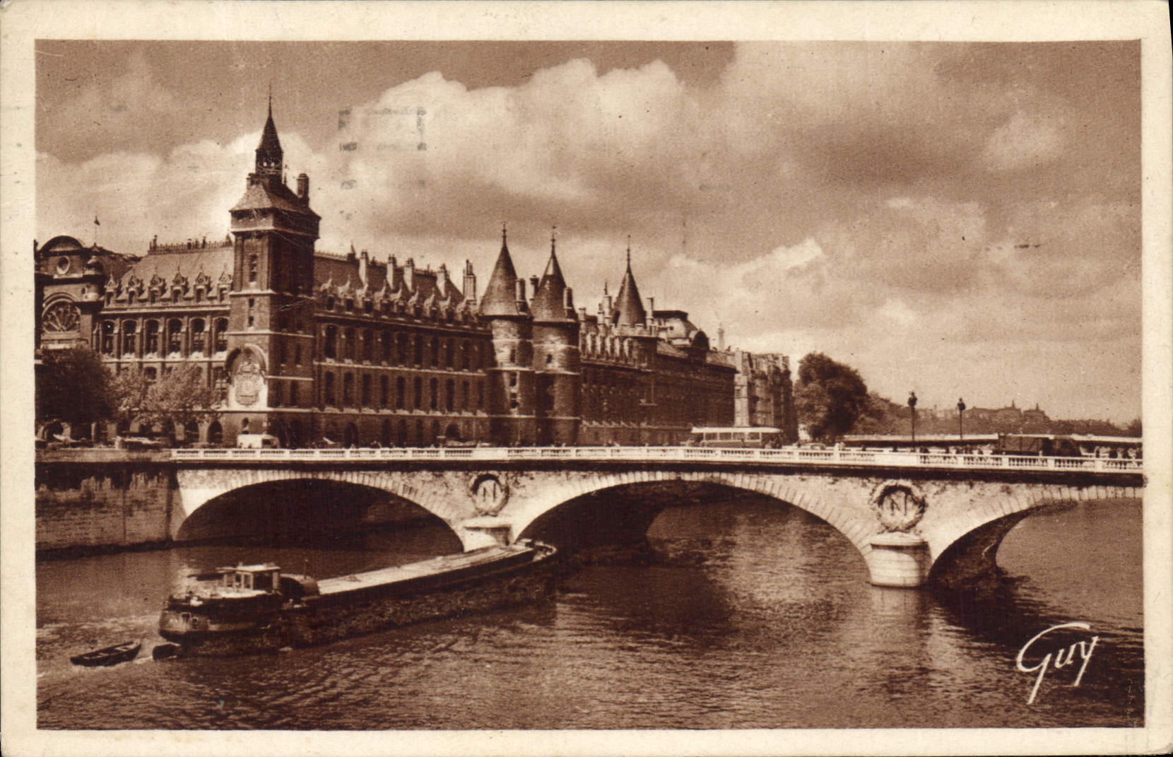 CPA Paris et ses Merveilles La Seine Le Pont au Change et le Palais de Justice (Conciergerie)