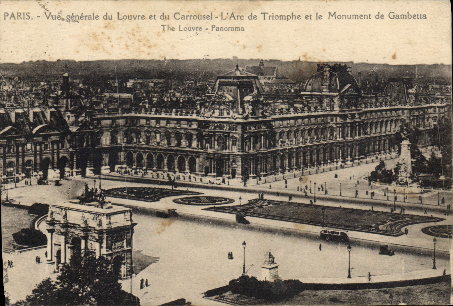 CPA Paris Vue generale du Louvre et du Carrousel L'Arc de Triomphe et le Monument de Gambetta