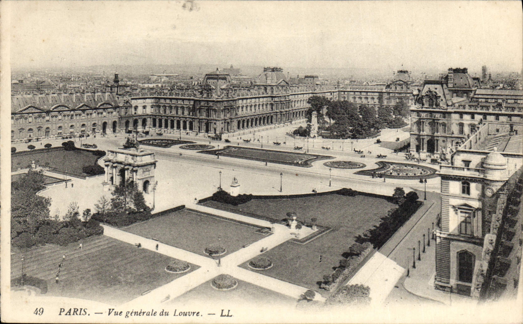 CPA Paris Vue generale du Louvre