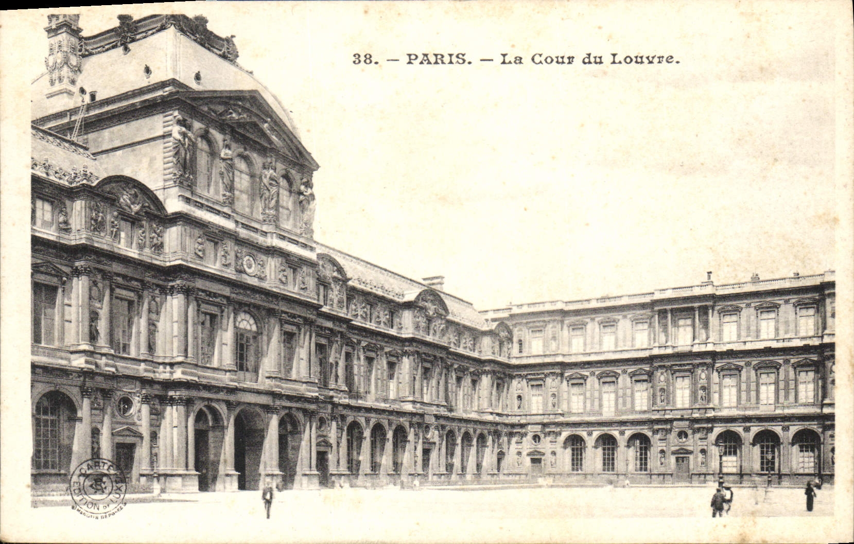 CPA Paris La Cour du Louvre