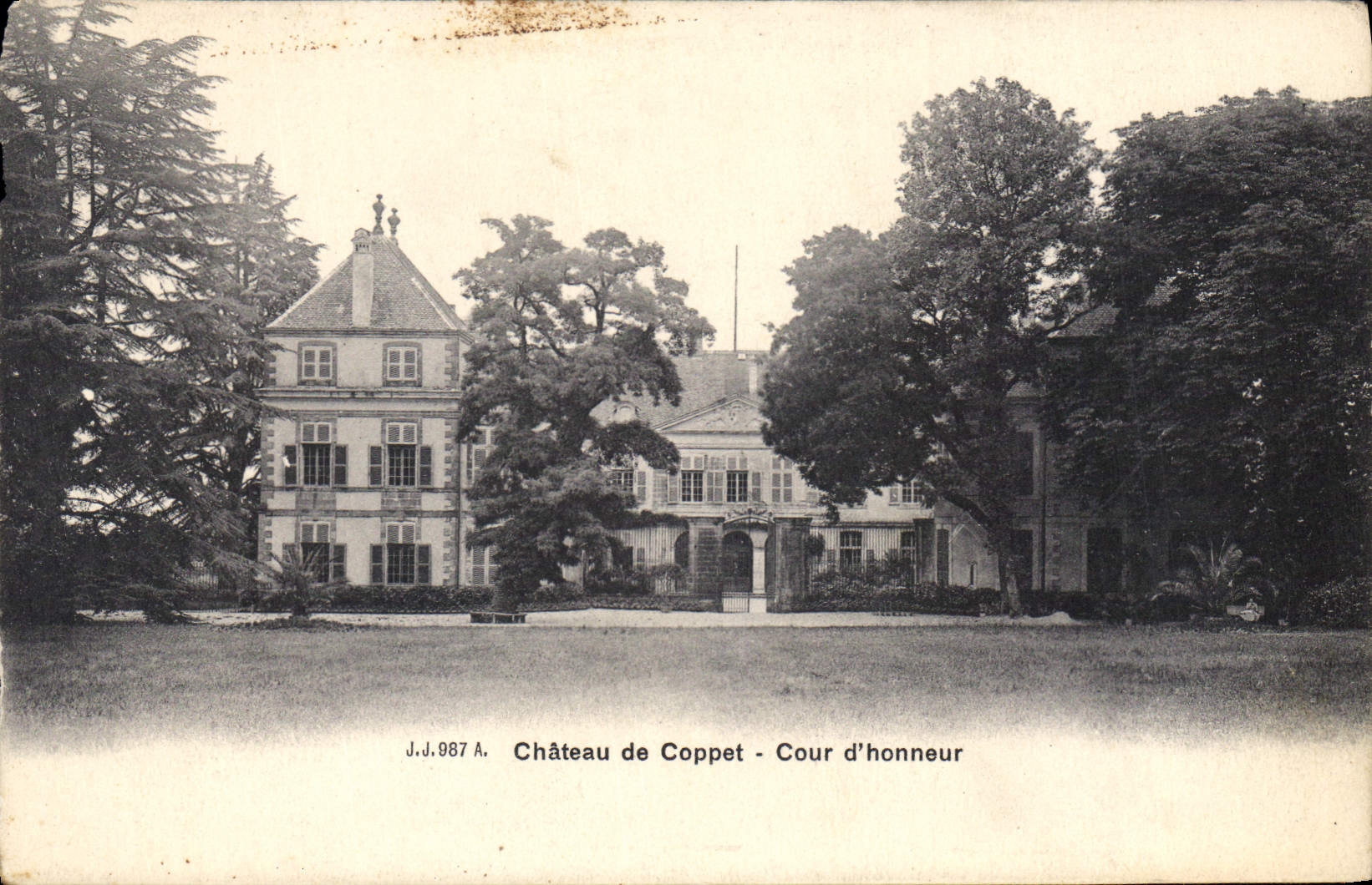 CPA Chateau de Coppet Cour d'honneur