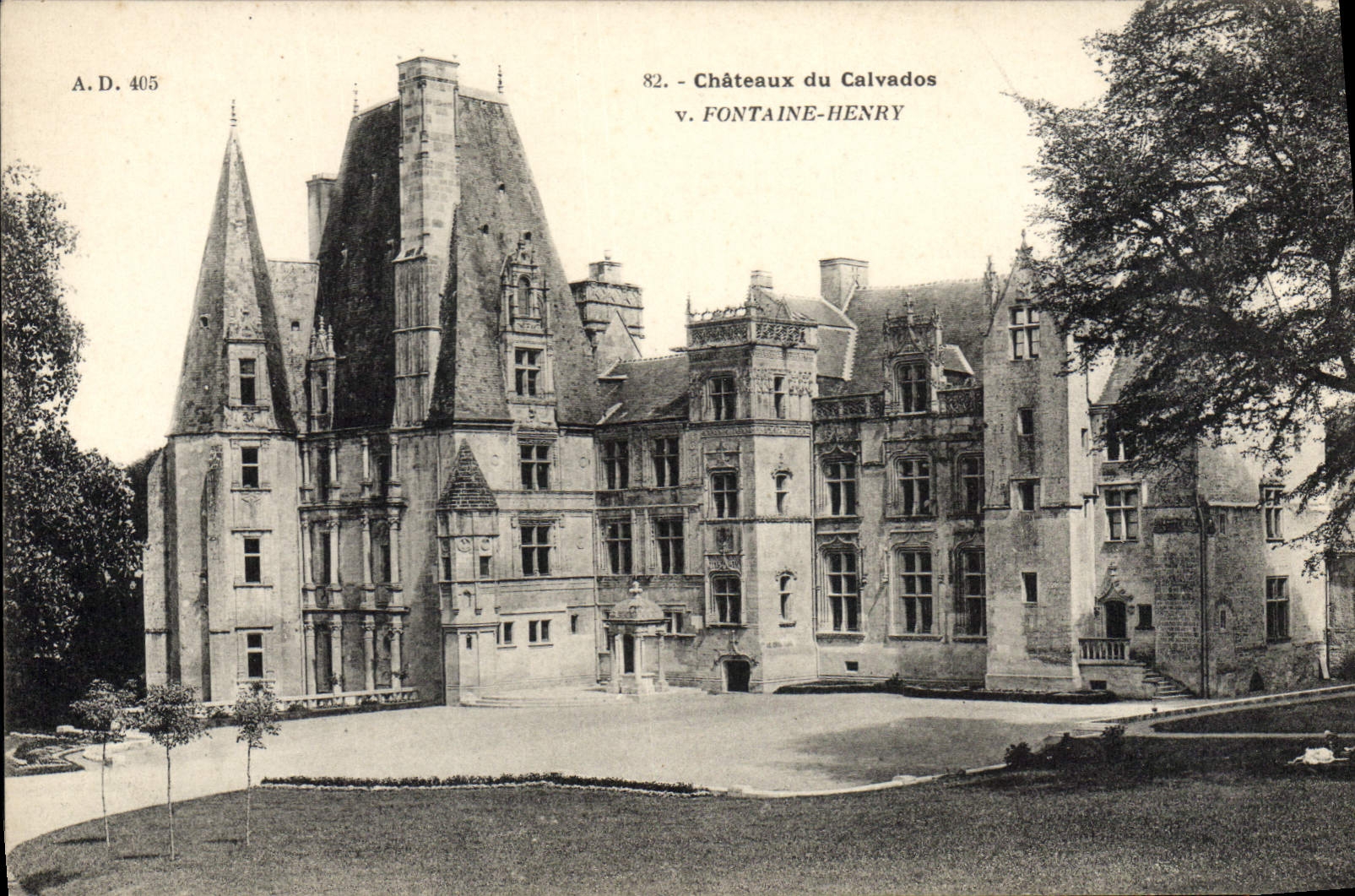 CPA Chateau de Calvados Fontaine Henry