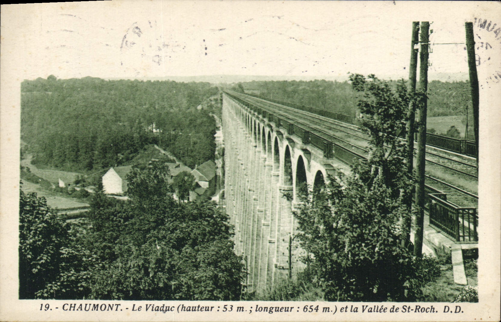 CPA Chaumont Le Viaduc et la Vallee de St Roch 