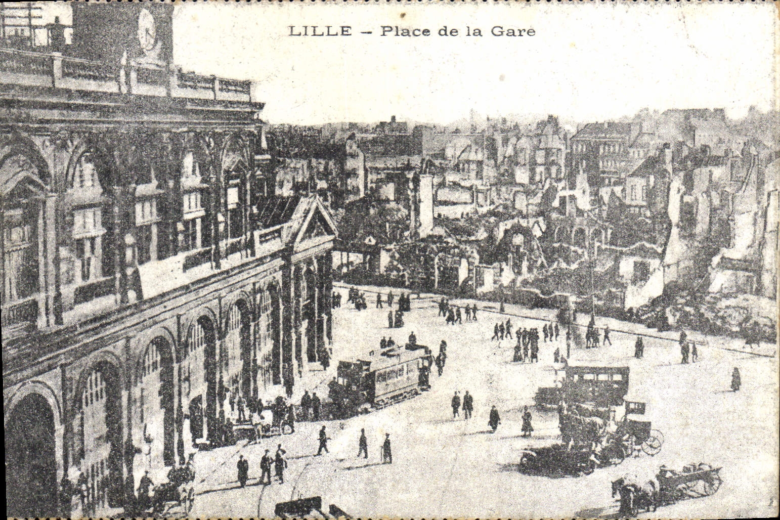 CPA Lille Place de la Gare 