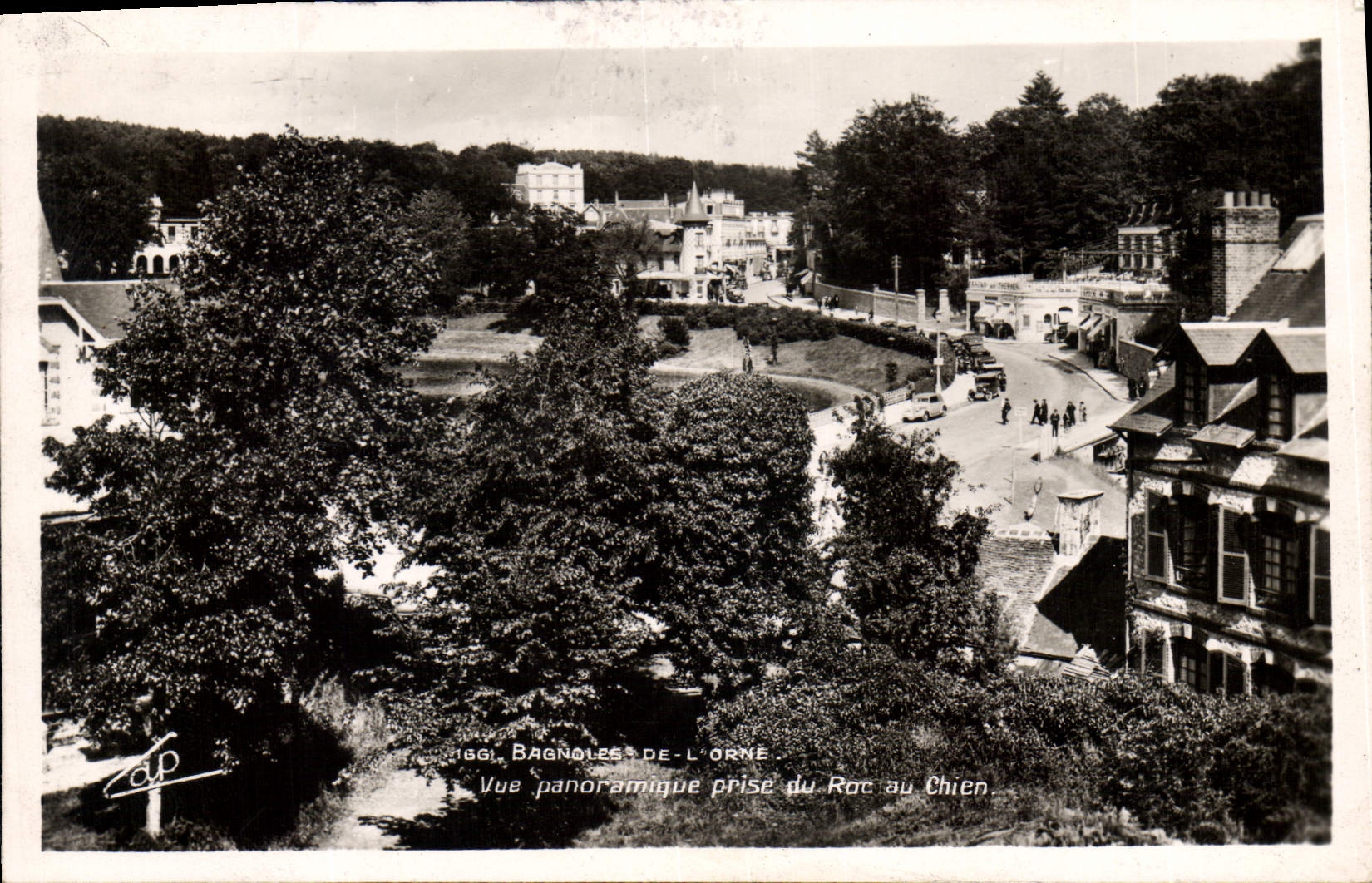 CPA Bagnoles de l'Orne Vue Panoramique prise du Roc au Chien 