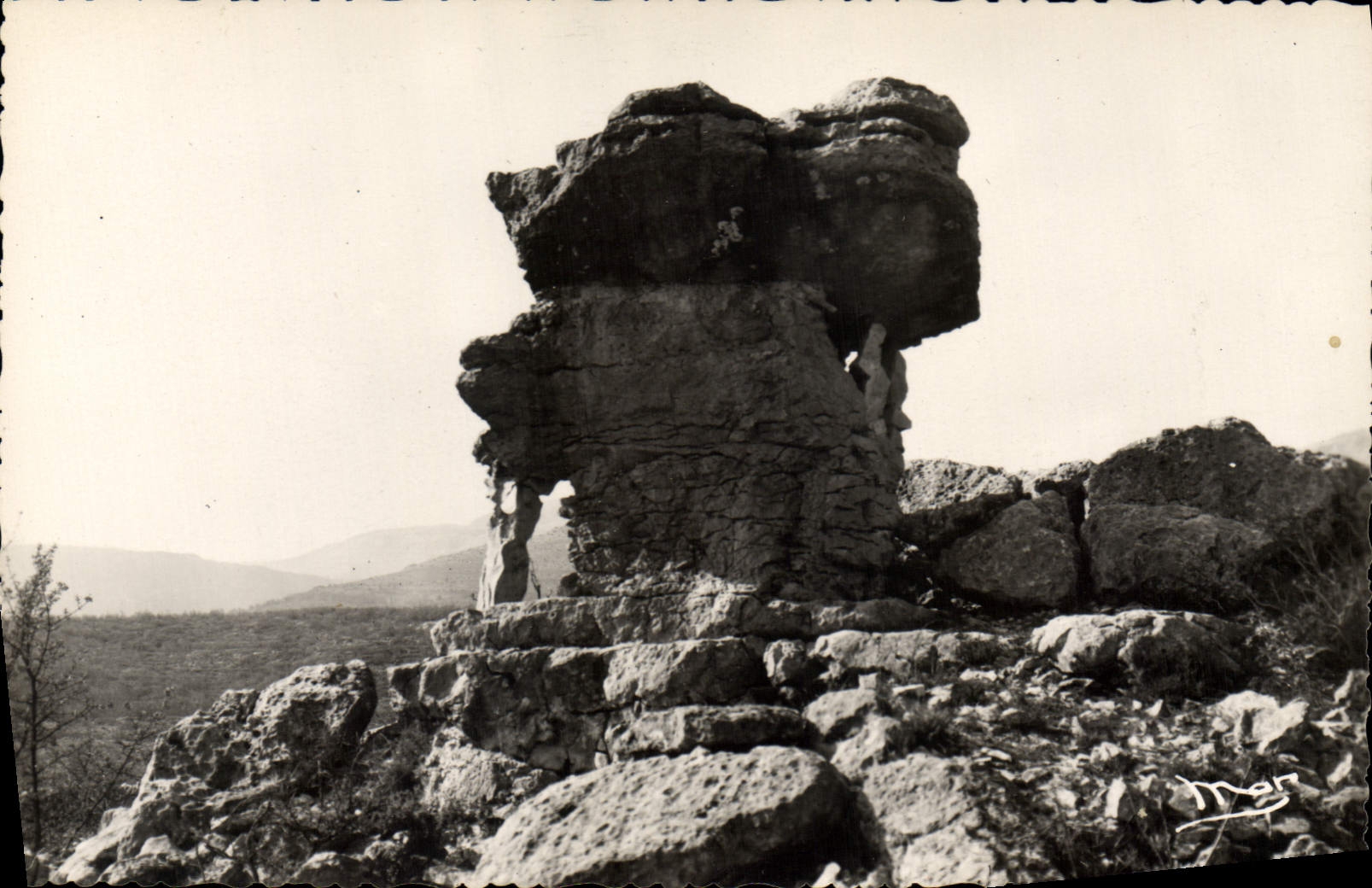 CPA St Vallier de Thiey A M la Pierre Druidique