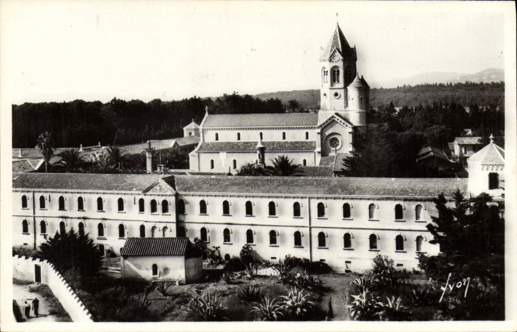 CPA Ile Saint Honorat Alpes Mmes le Monastere