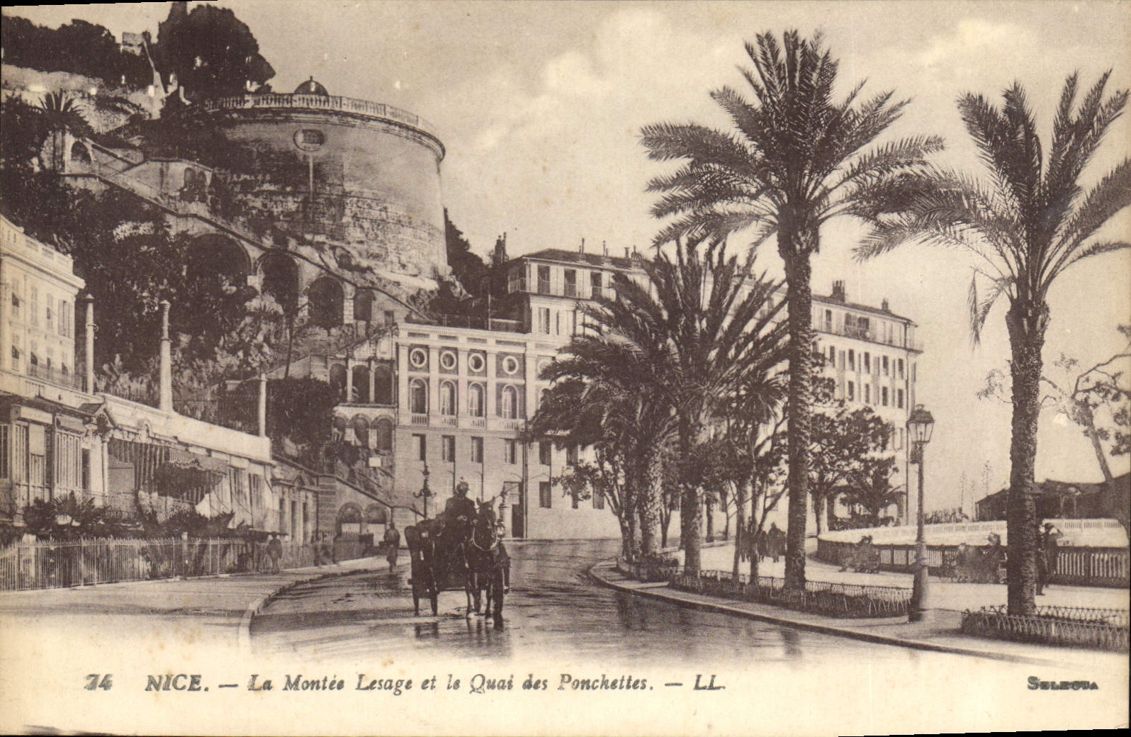 CPA Nice la Montee Lesage et le Quai des Ponchettes