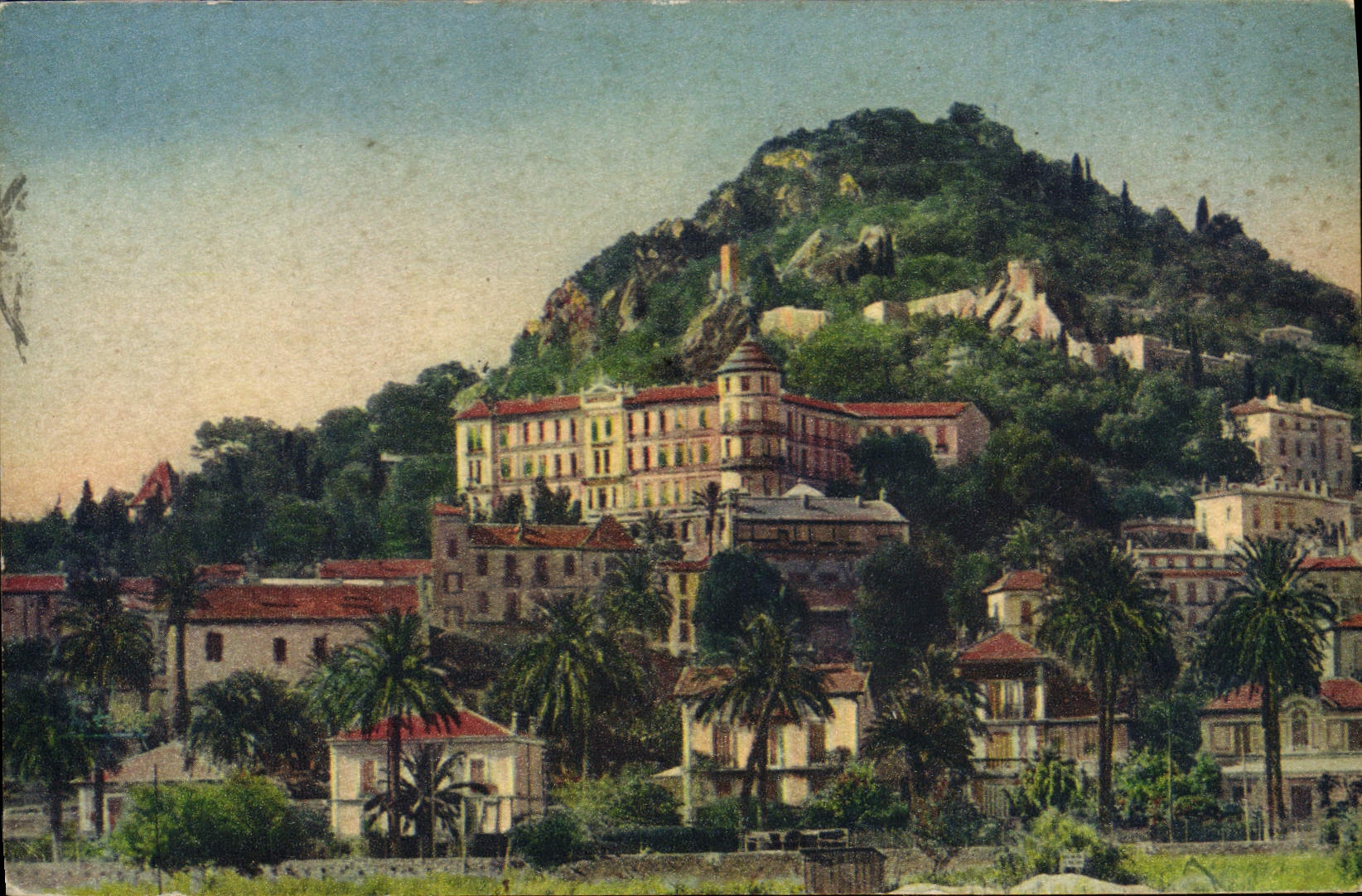 CPA Hyeres les Palmiers l'hotel Continental et la Colline du Vieux chateau