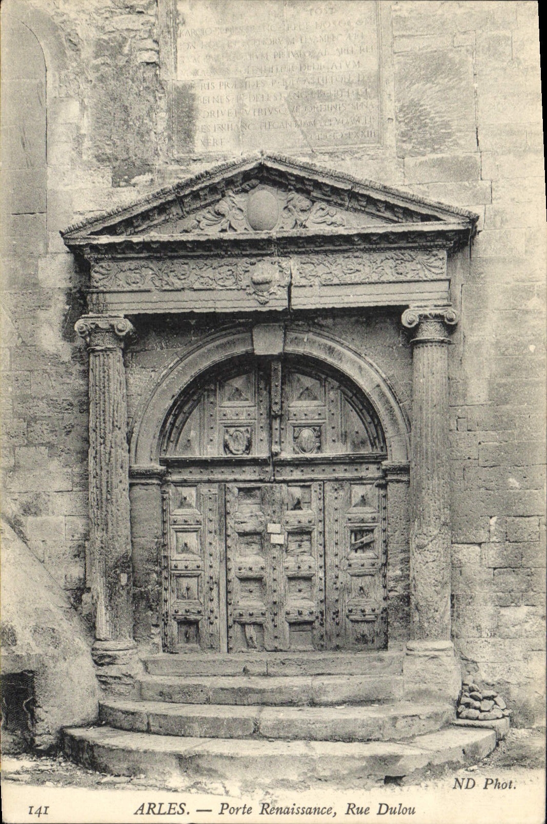 CPA Arles porte Renaissance rue Dulou 
