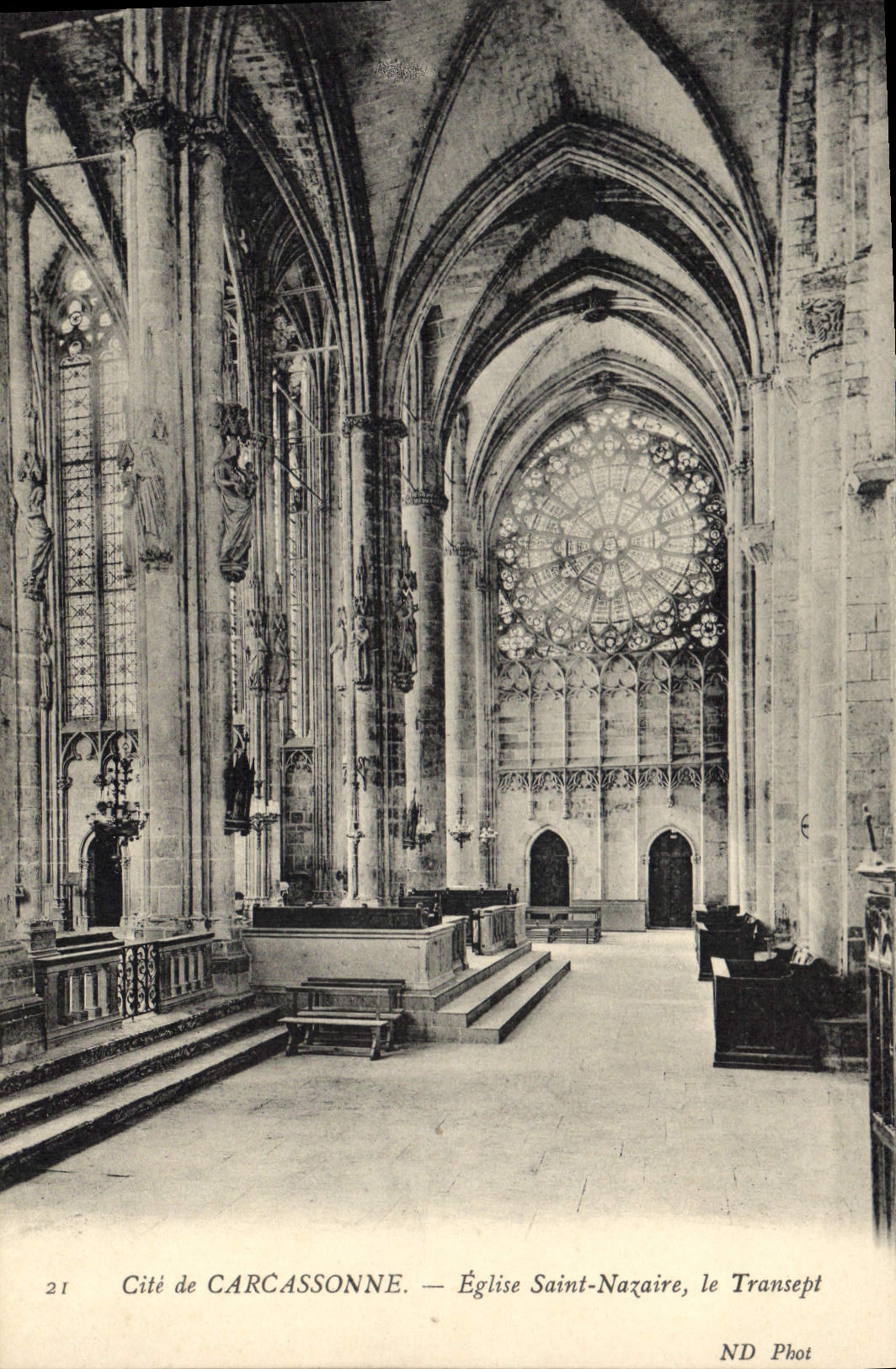 CPA Cite de Carcassonne eglise Saint Nazaire le Transept