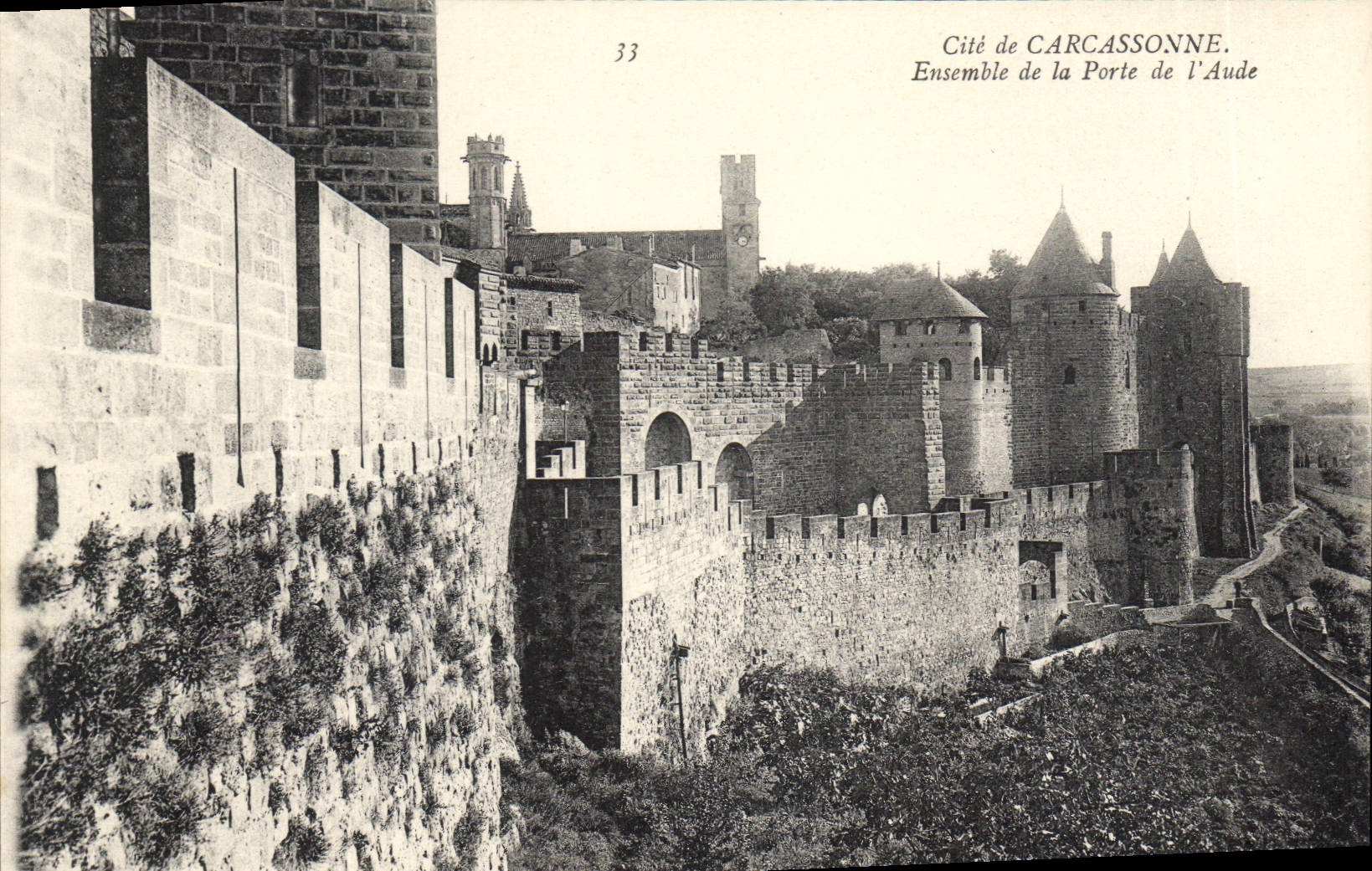 CPA Cite de Carcassonne ensemble de la porte de l'Aude
