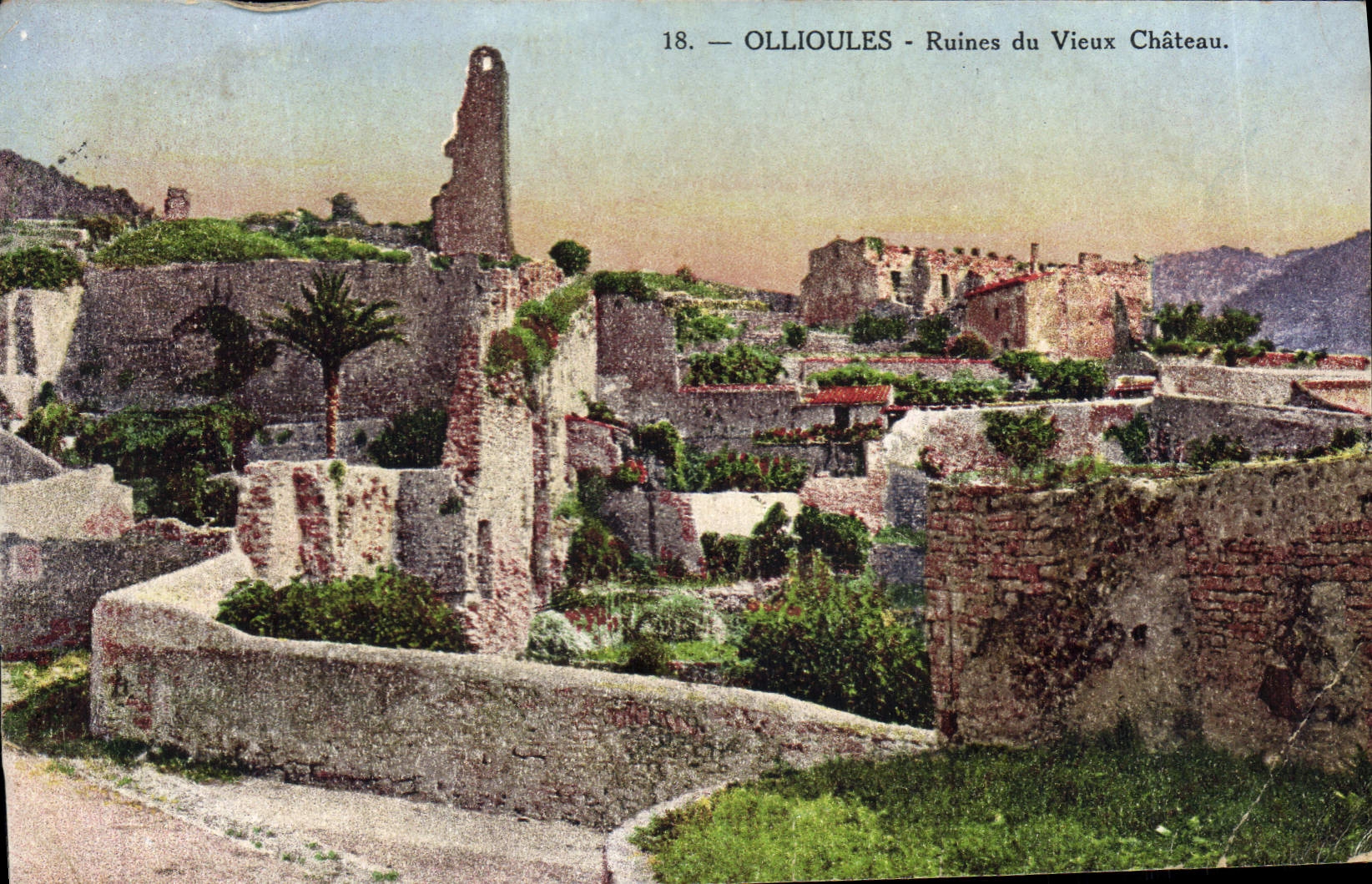 CPA Ollioules Ruines du vieux chateau 