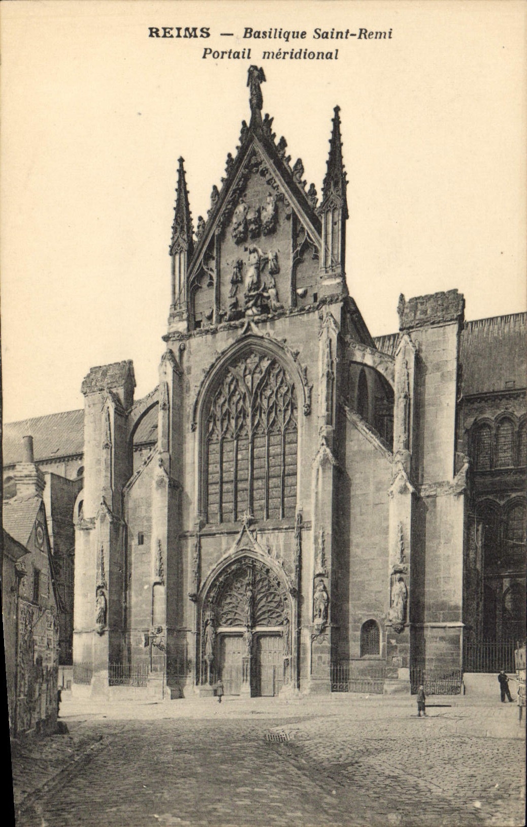 CPA Reims Basilique Saint Remi portail meridional