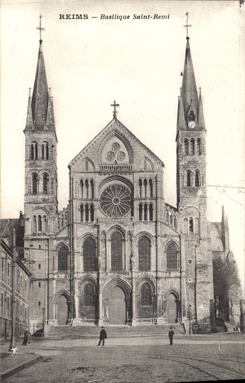 CPA Reims Basilique Saint Remi 