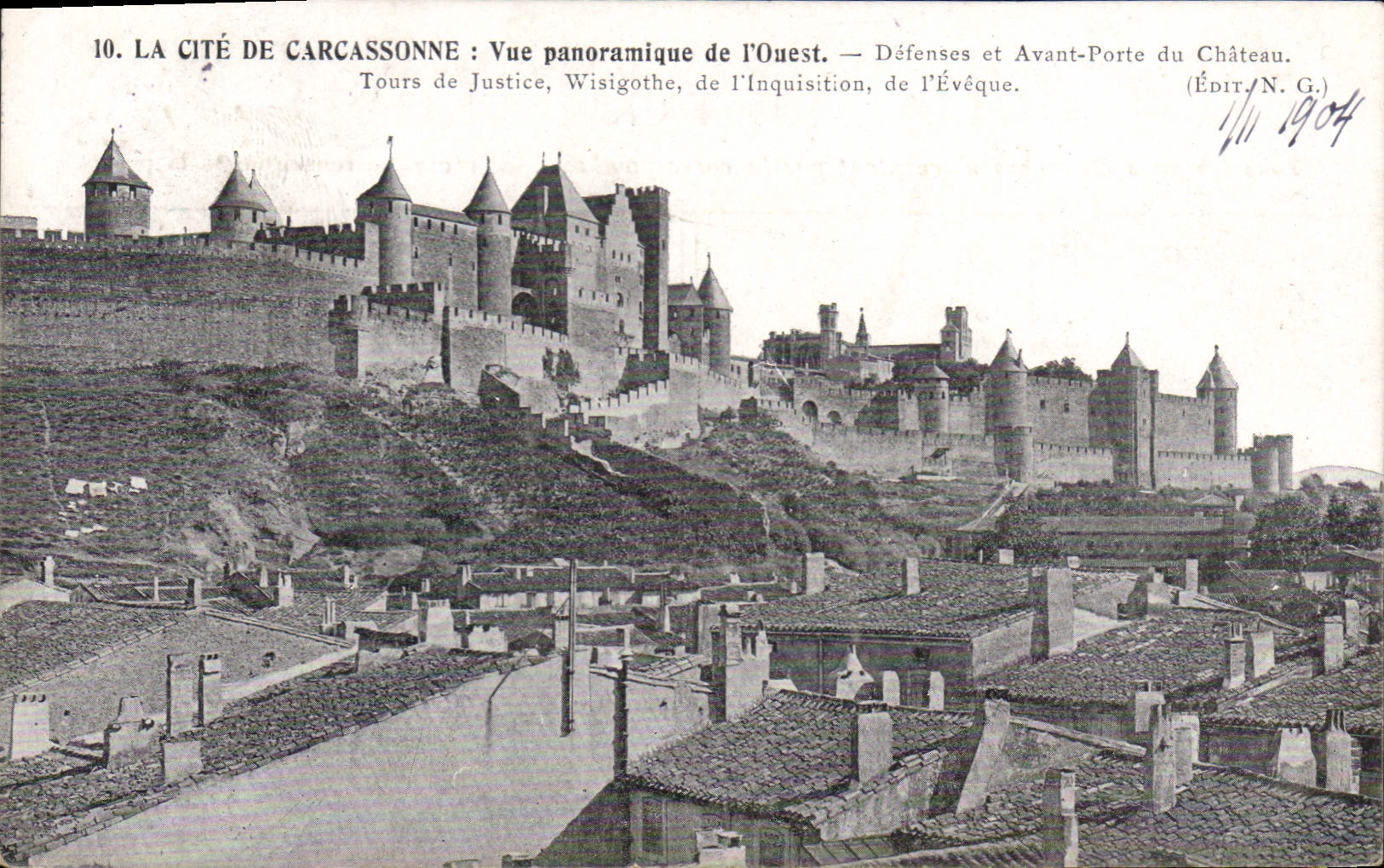 CPA Cite de Carcassonne vue panoramique de l'Ouest defenses et Avant porte du chateau tour de justic