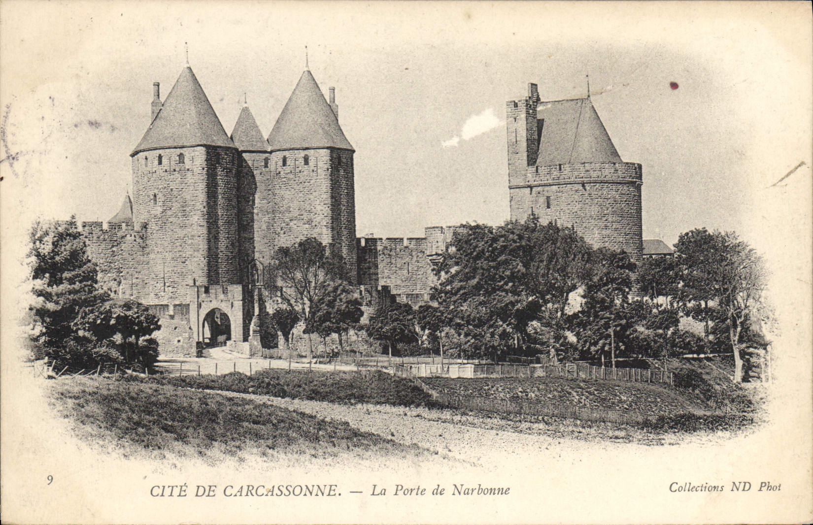 CPA Cite de Carcassonne la porte de Narbonne