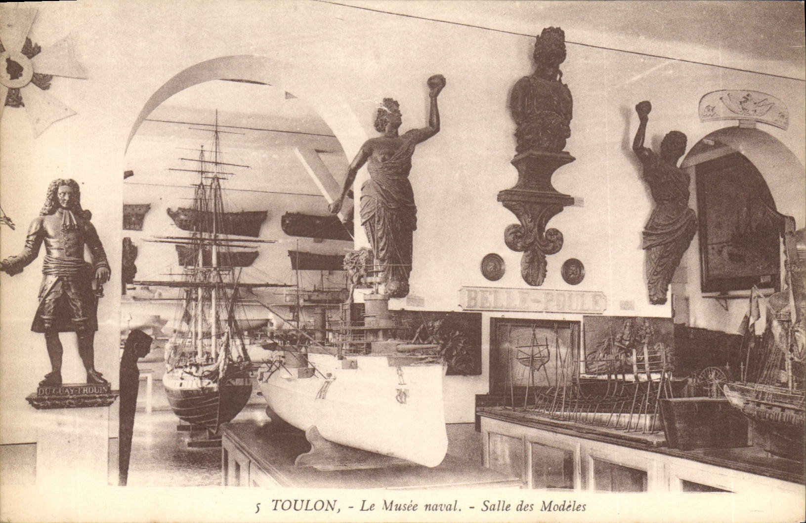 CPA Toulon le Musee naval salle des Modeles 