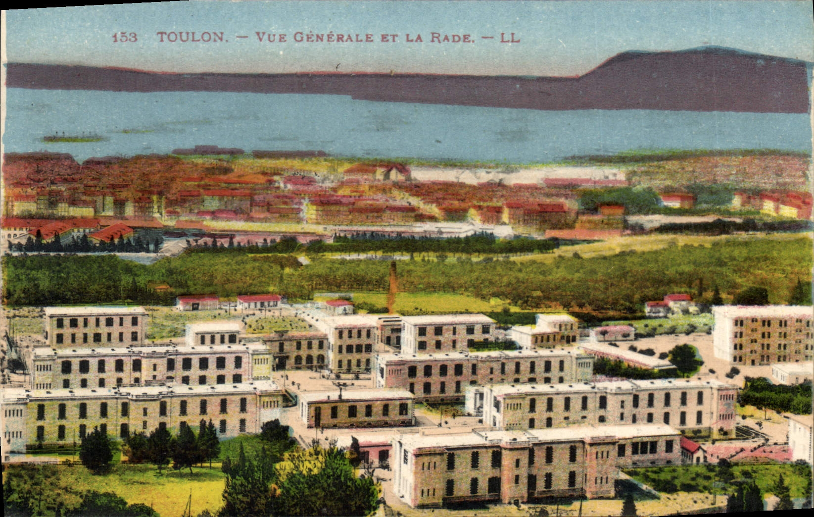 CPA Toulon vue generale et la plage 