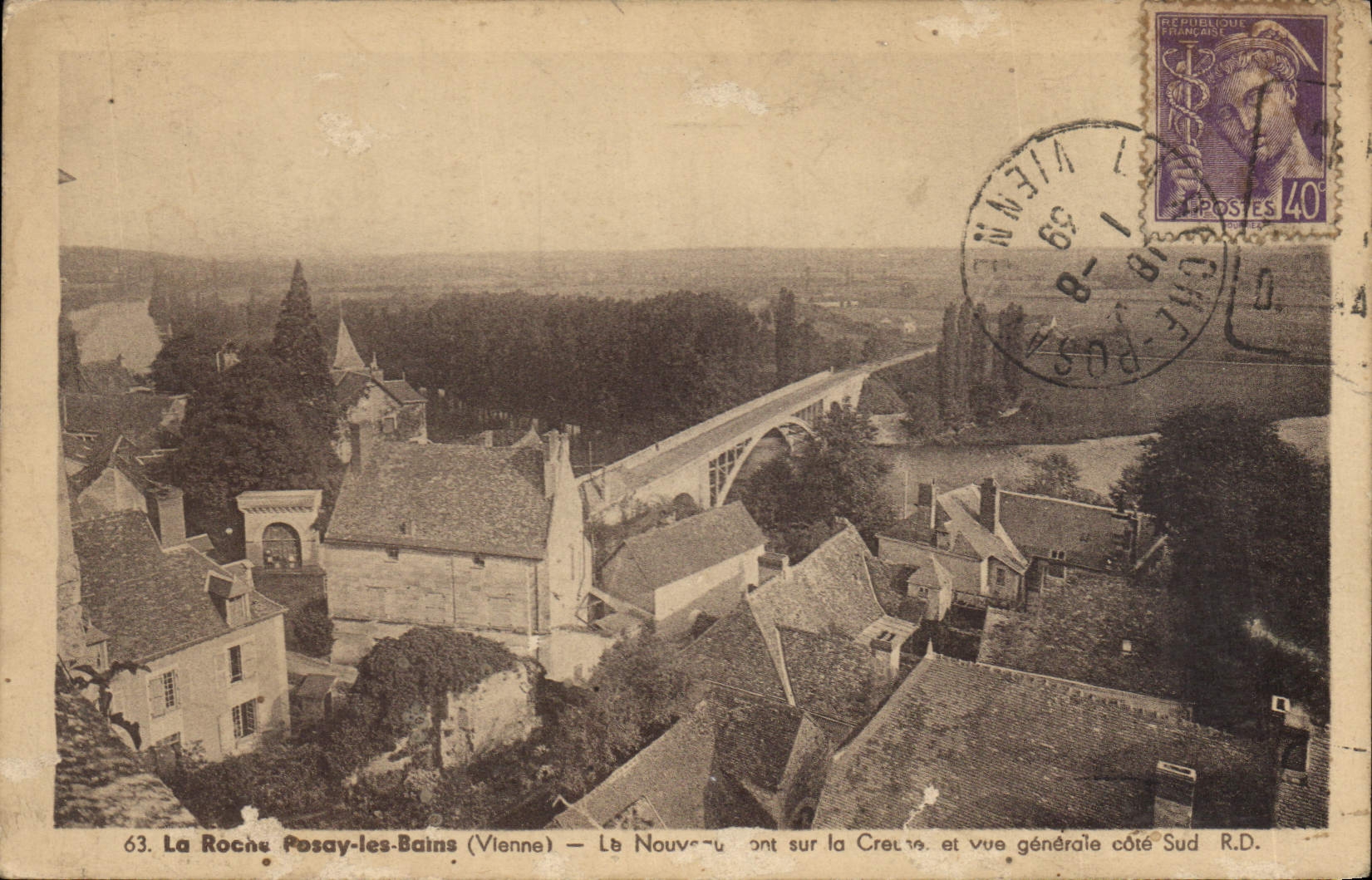 CPA La Roche Posay les Bains Vienne le Nouveau pont sur la Creuse et vue generale cote Sud 