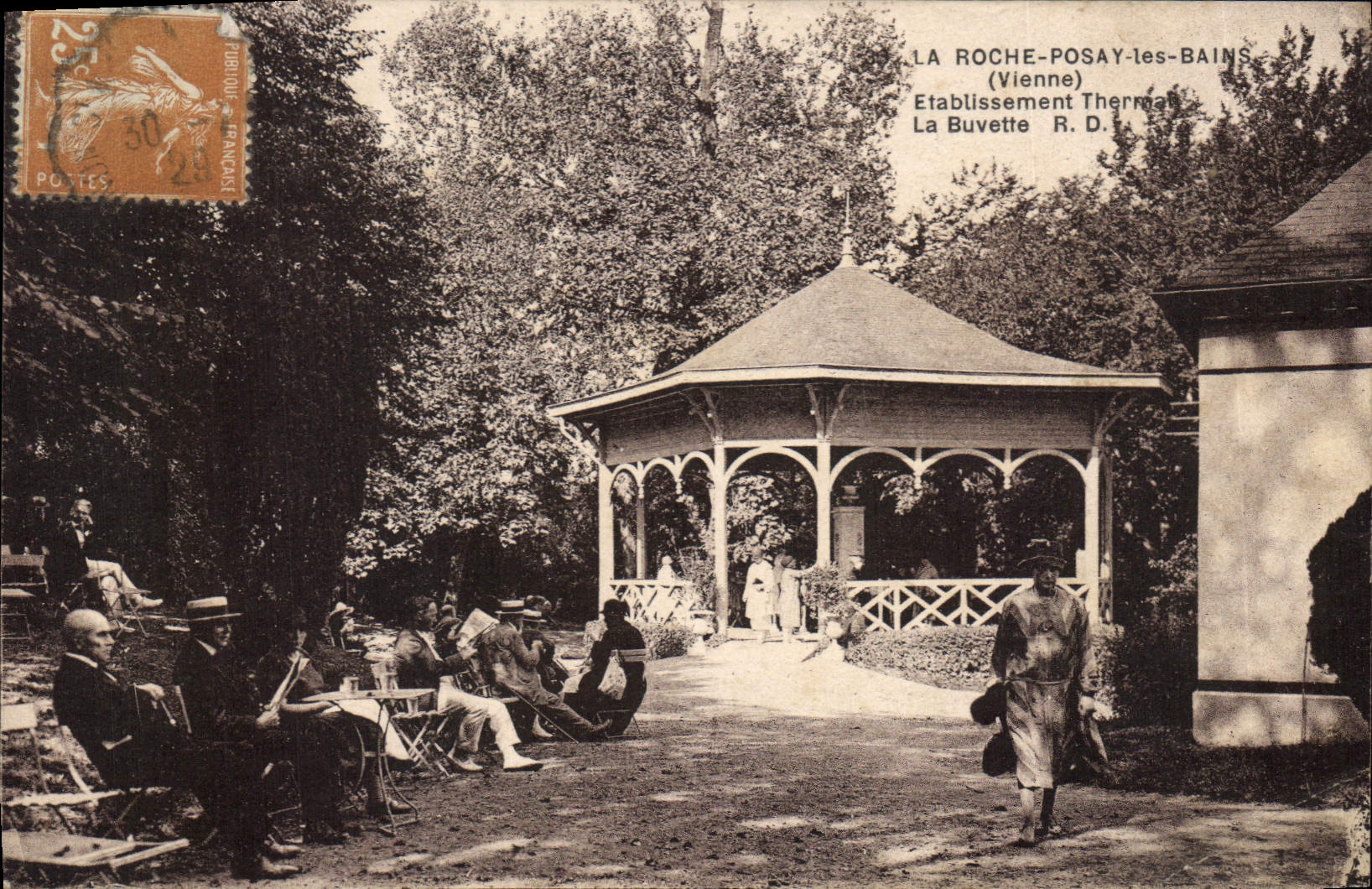 CPA La Roche Posay les Bains Vienne Etablissement Thermal la Buvette 