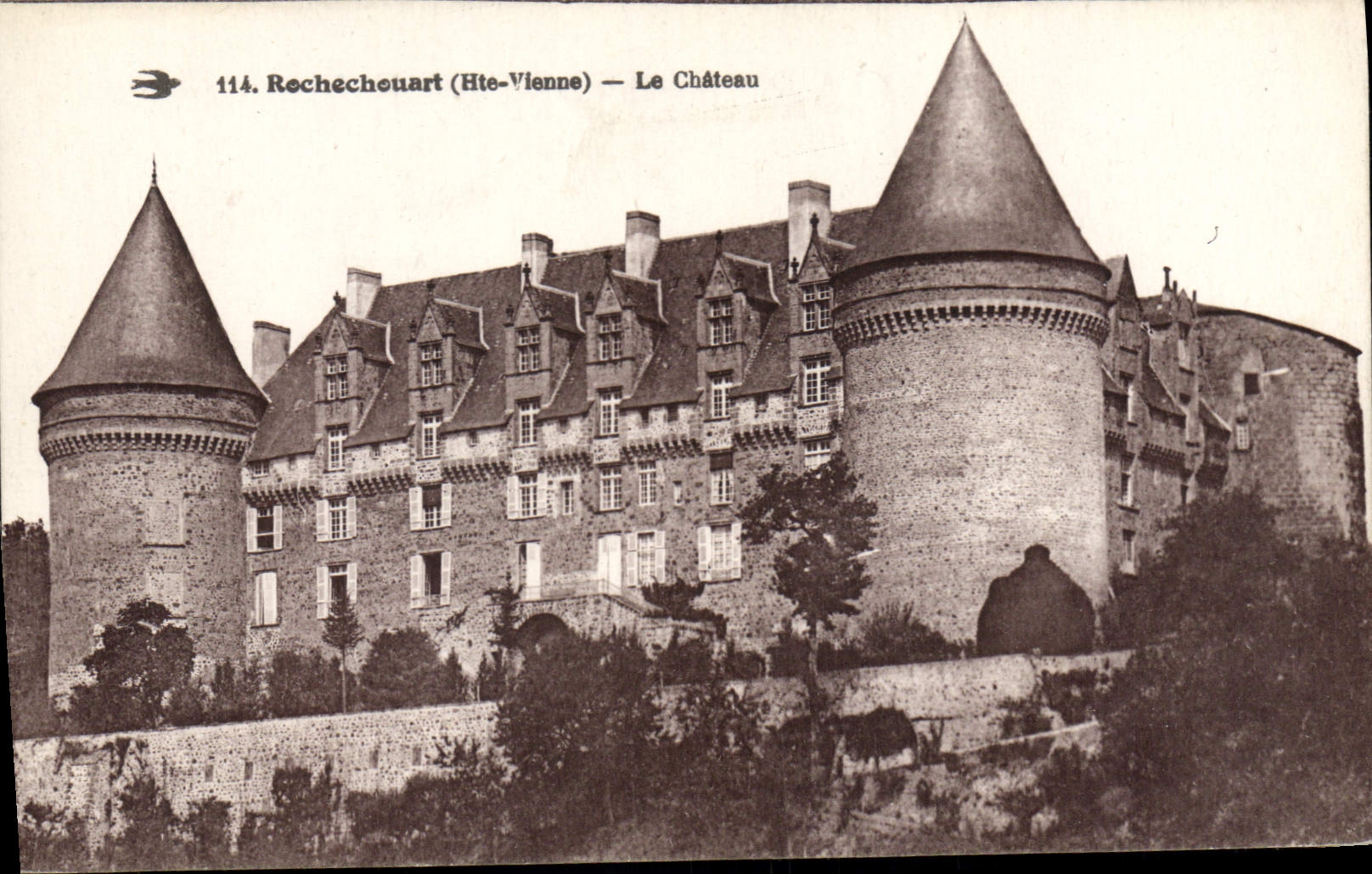 CPA Rochechouart Hte Vienne Le Chateau 