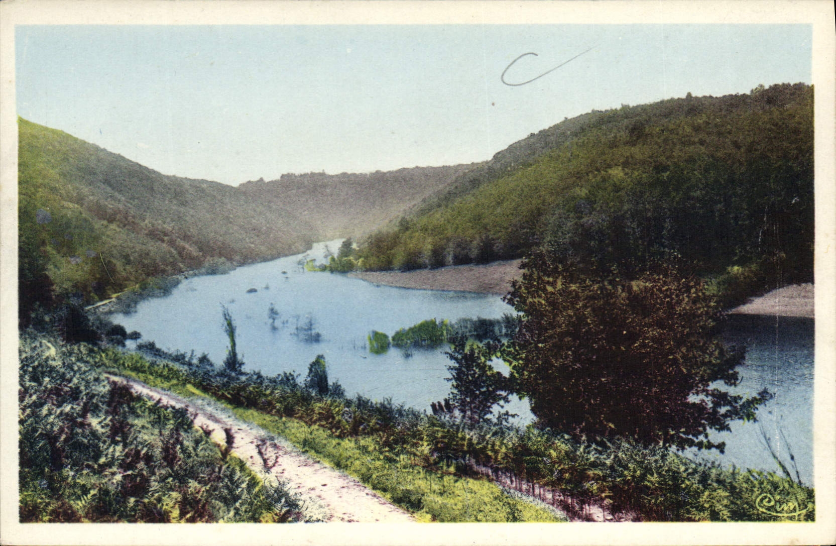 CPA St Martin Terressus Hte Vienne Le Lac du Barrage de Chauvan et la Vallee du Taurion