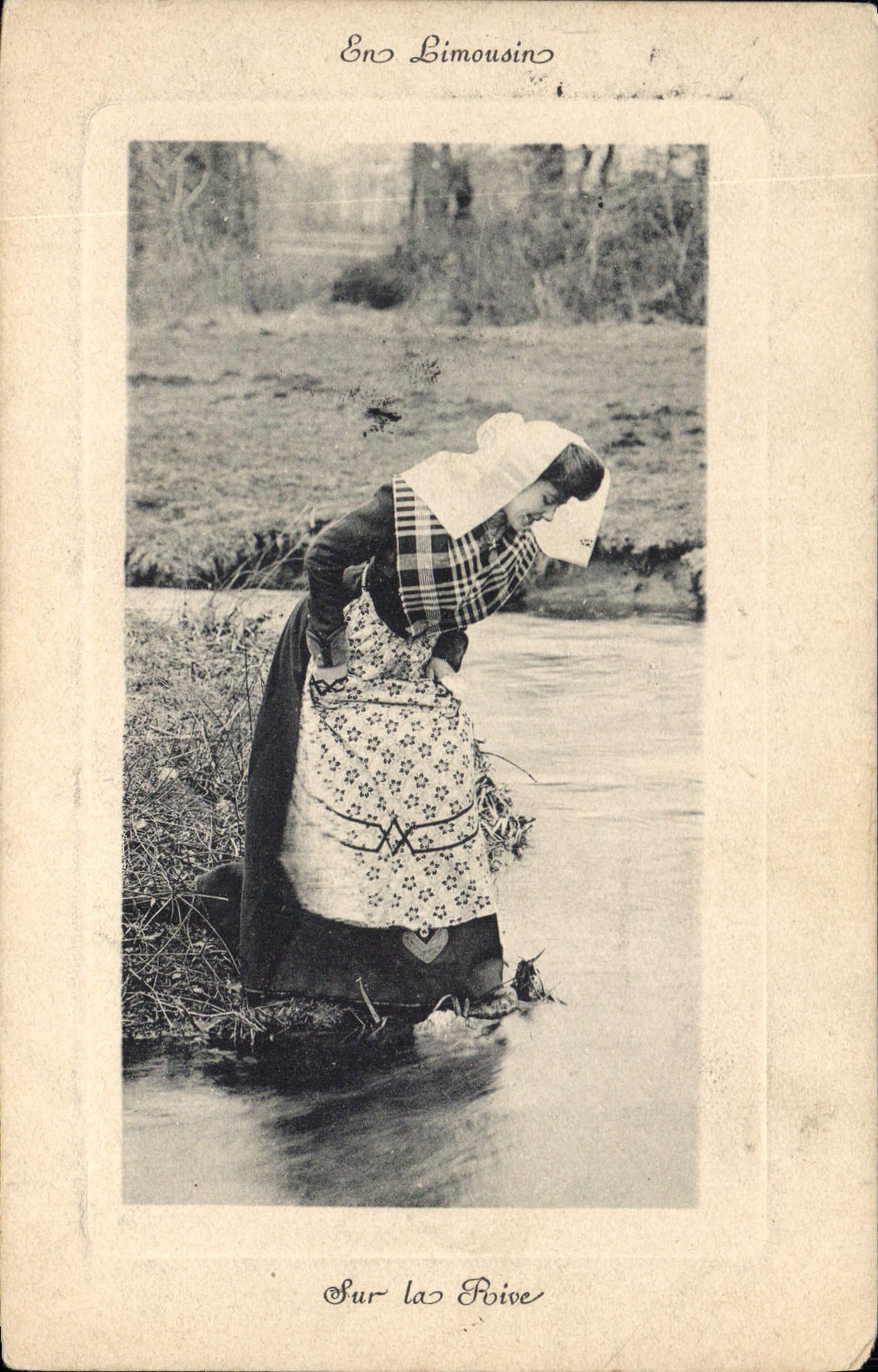 CPA Sur la Rive Limousin Folklore