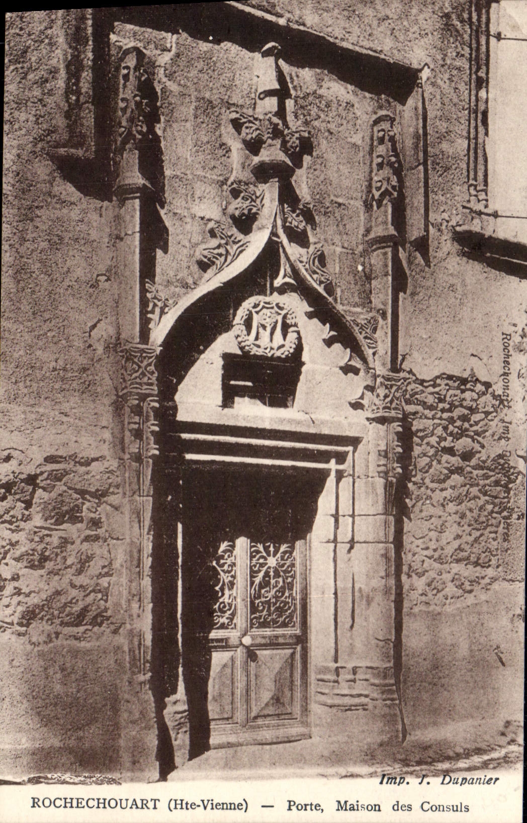 CPA Rochechouart Hte Vienne Porte Maison des Consuls 