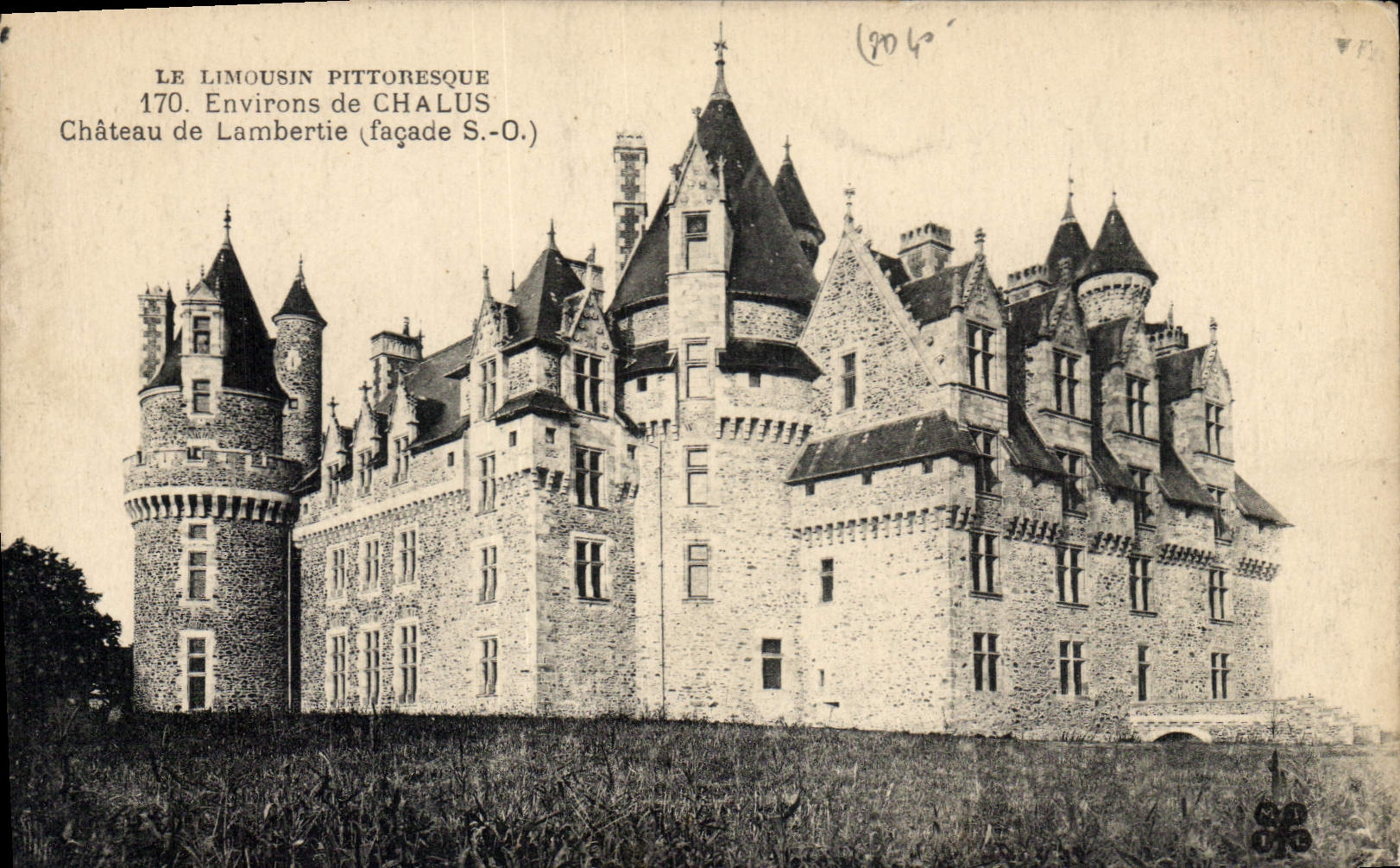 CPA Limousis Pittoresque Environs de Chalus Chateau de Lambertie Facade S O