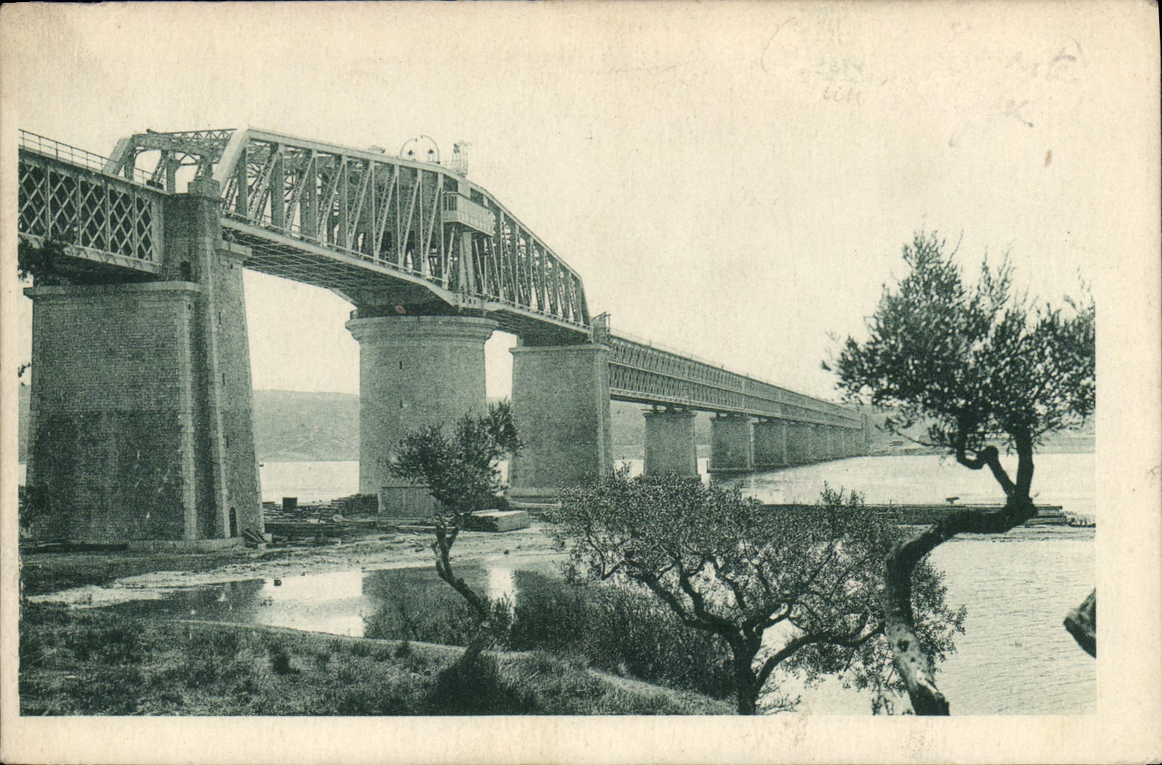 CPA Viaduc de Caronte pres de Martigues