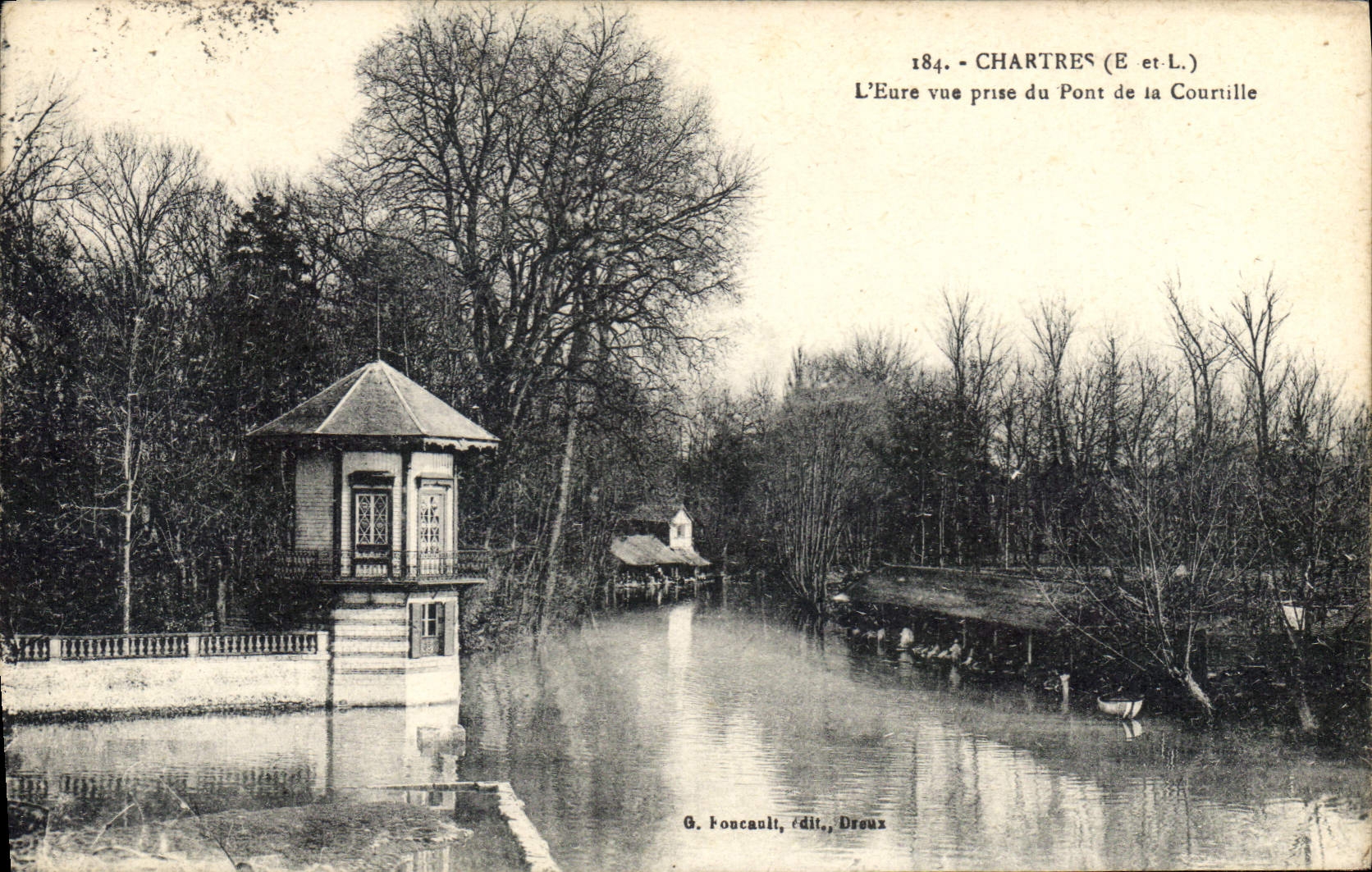 CPA Chartres E et L L'Eure Vue prise du Pont de la Courtille 