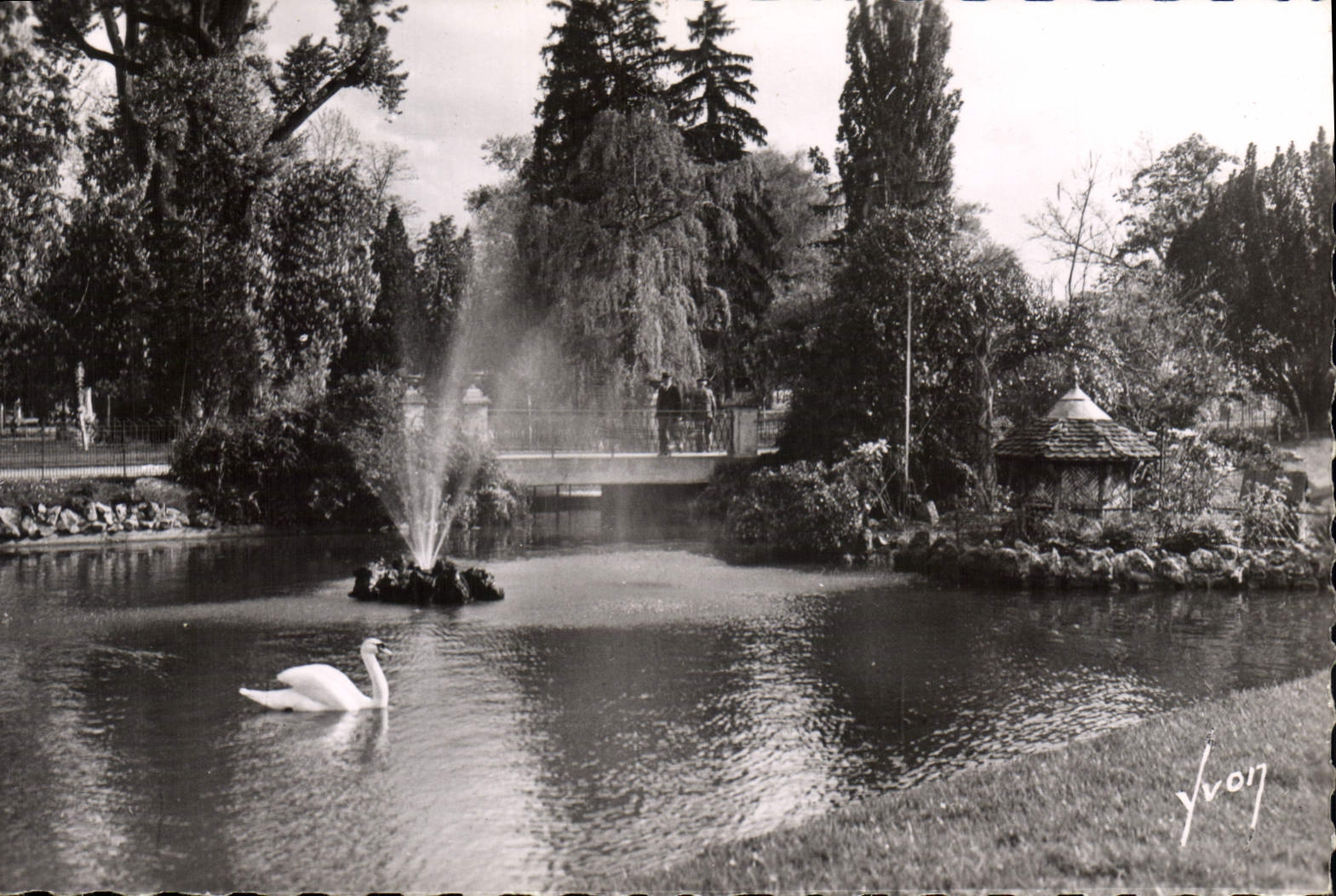 CPA Vichy Allier Le Parc 