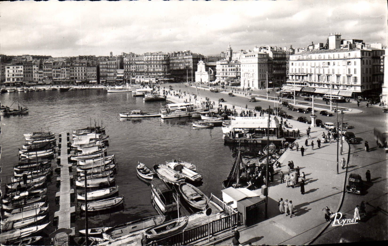 CPA Le Lifforal Mediterraneen Marseille Le Vieux Port et le Quai des Belges 