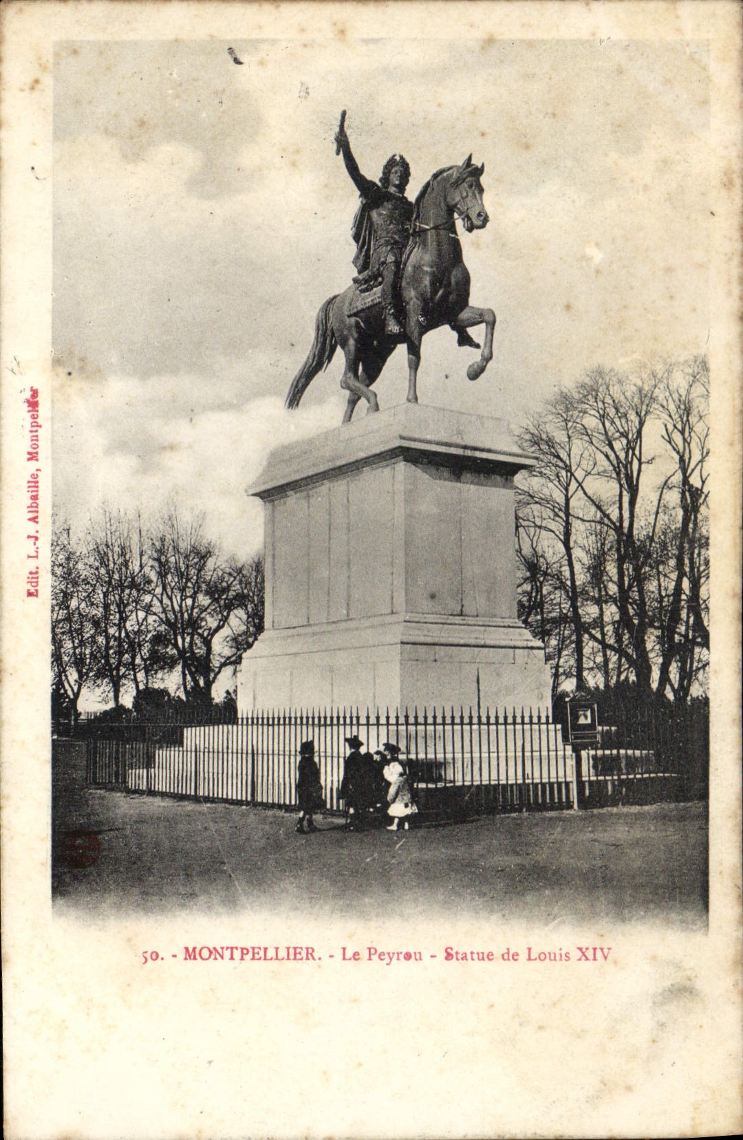 CPA Montpellier Le Peyran Statue de Louis XIV 