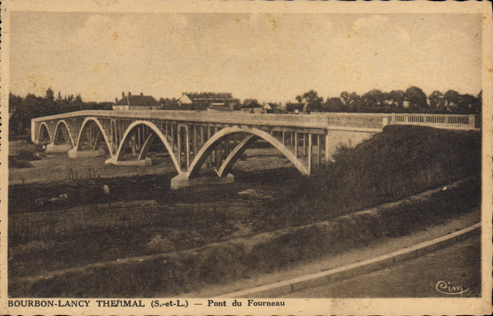 CPA Bourbon Lancy Thermal S et L Pont du Fourneau