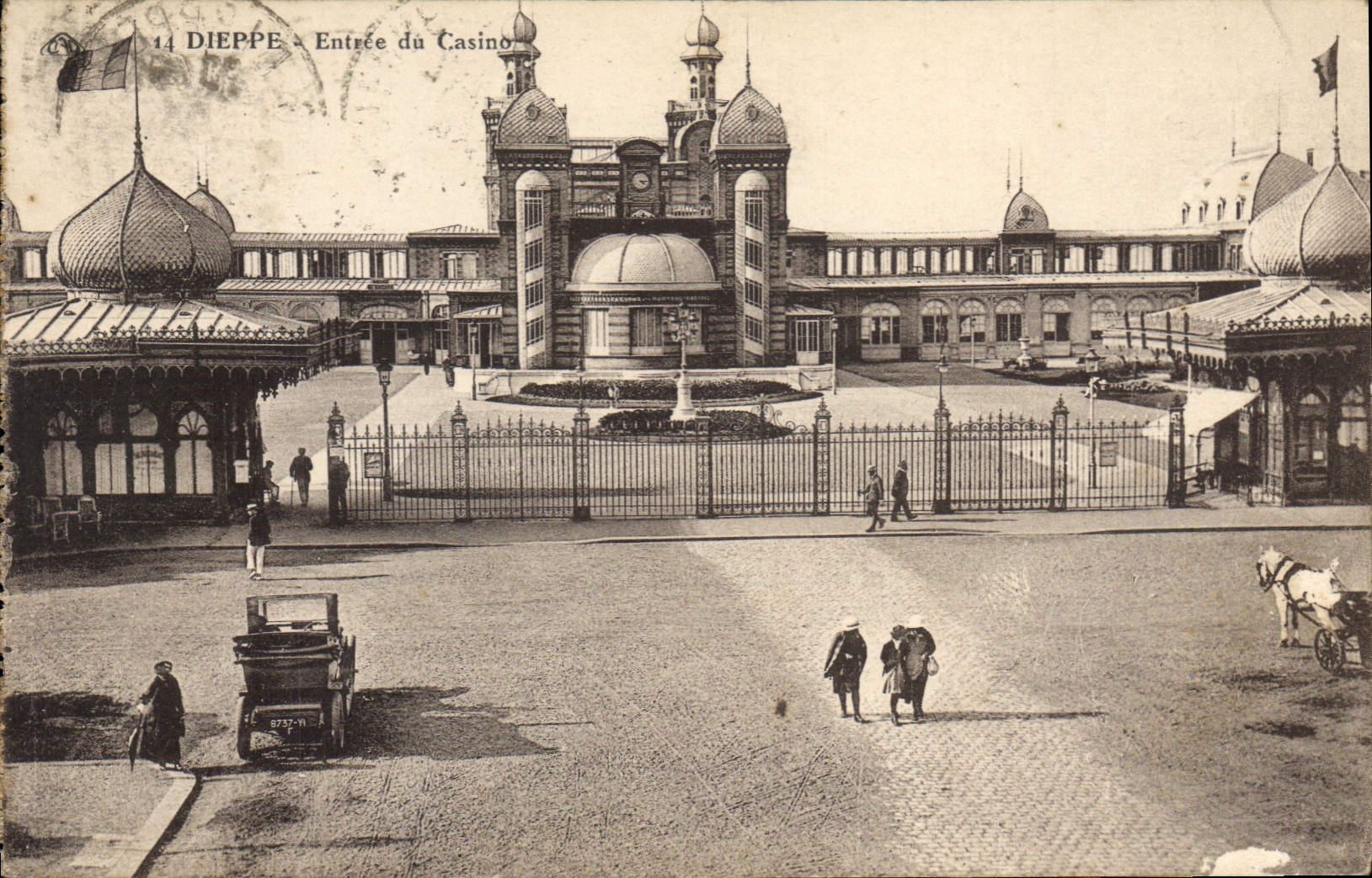 CPA Dieppe Entree du Casino 