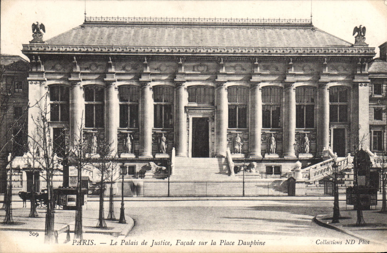 CPA Paris Le Palais de Justice Facade sur la Place Dauphine 