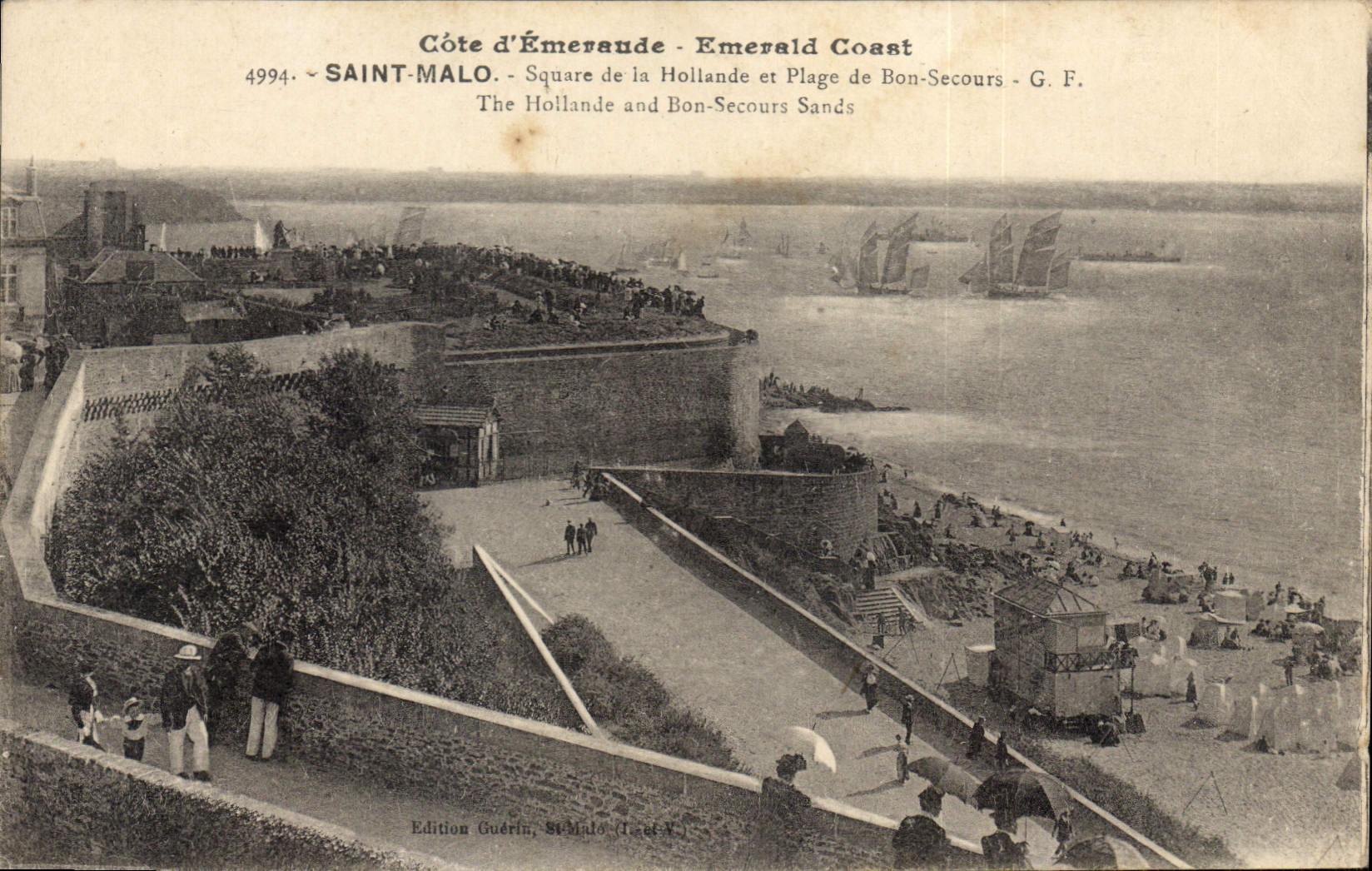 CPA Cote d'Emeraude Emerald Coast Saint Malo Square de la Hollande et Plage de Bon Secours 