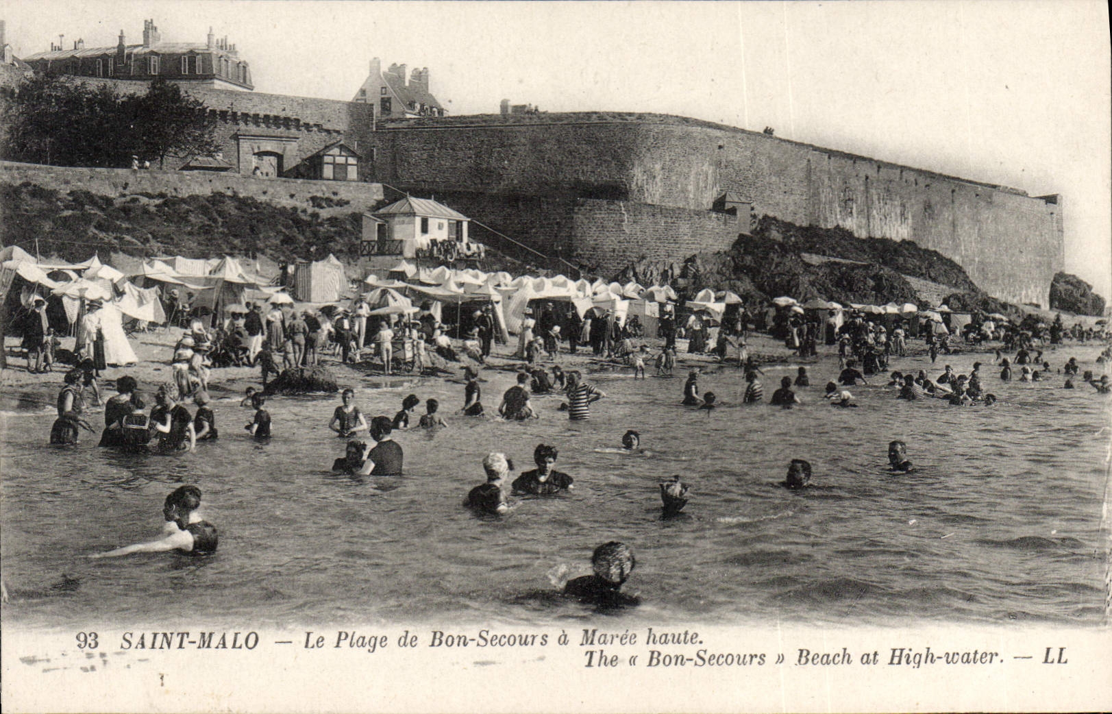 CPA Saint Malo La Plage de Bon Secours a Maree Haute 