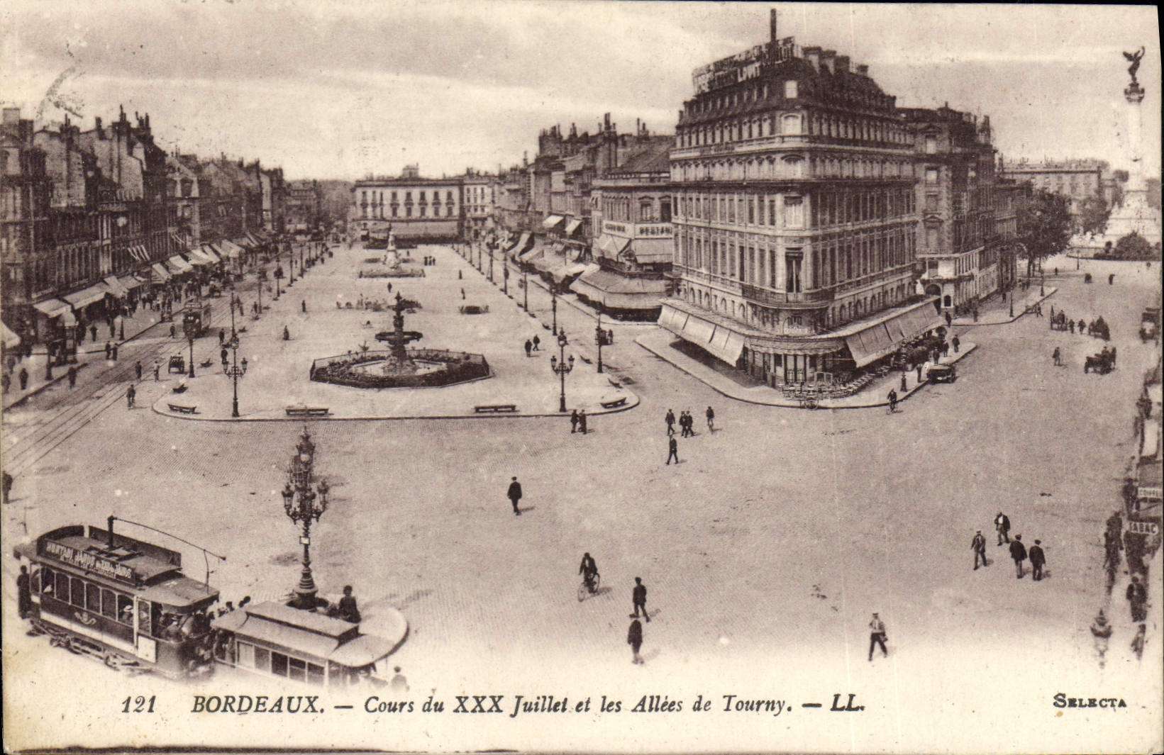 CPA Bordeaux Cours du XXX Juillet et les Allees de Tourny Tramway