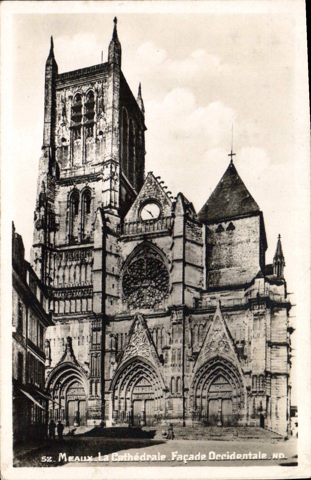 CPA Meaux la Cathedrale Facade Occidentale 