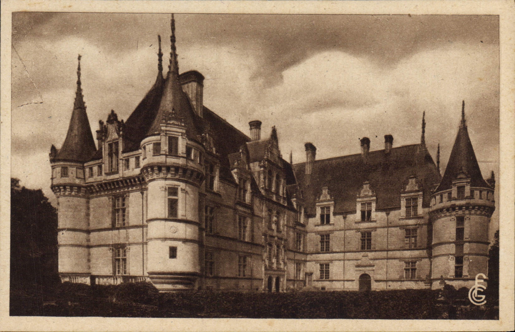 CPA Azay le Rideau I et L Le Chateau Cote Nord Est