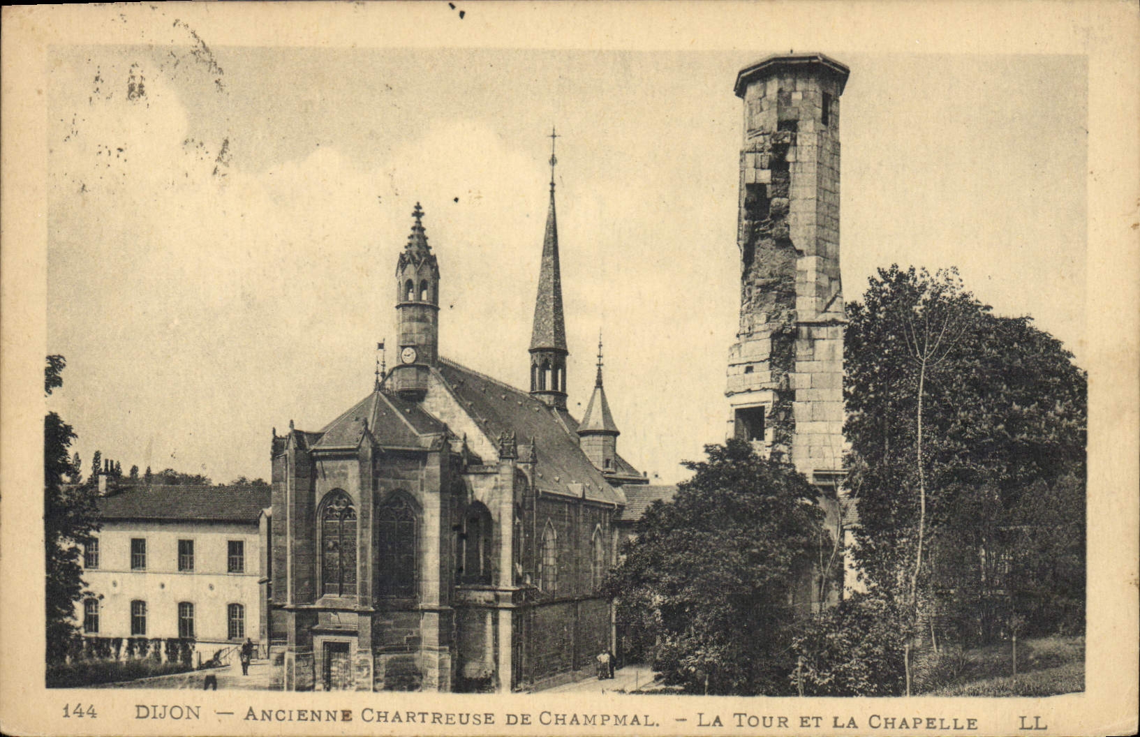 CPA Dijon Anciente Chartreuse de Champmal La Tour et la Chapelle 